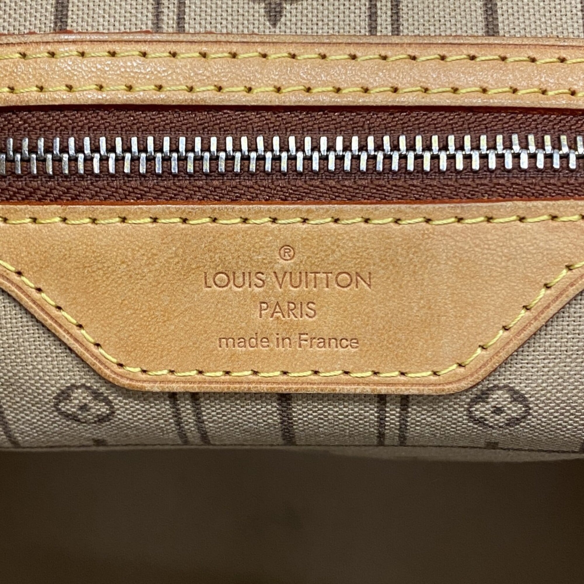 Louis Vuitton Brown Tote Bag (Pre-Owned)