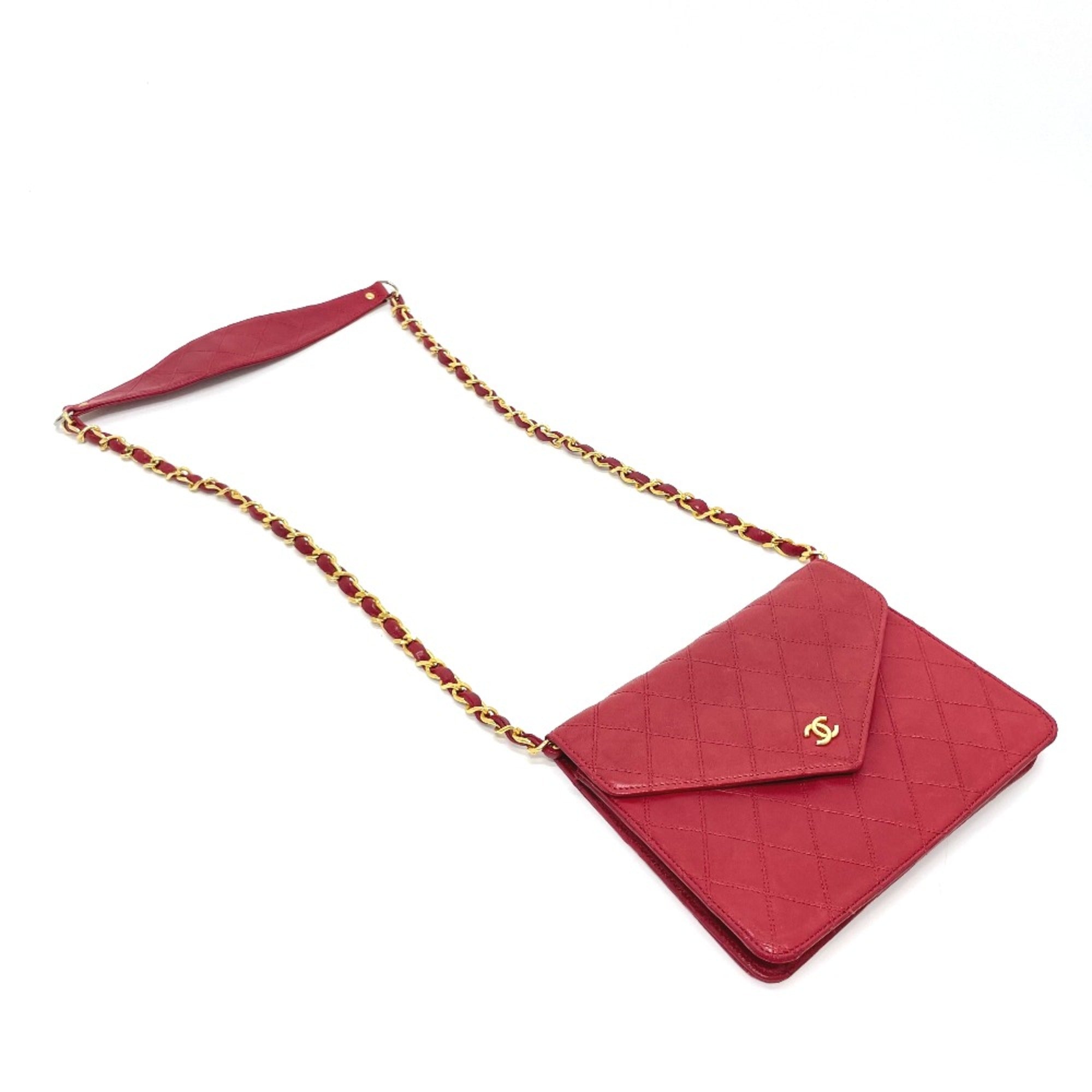 Chanel Red Leather Shoulder Bag (Pre-Owned)