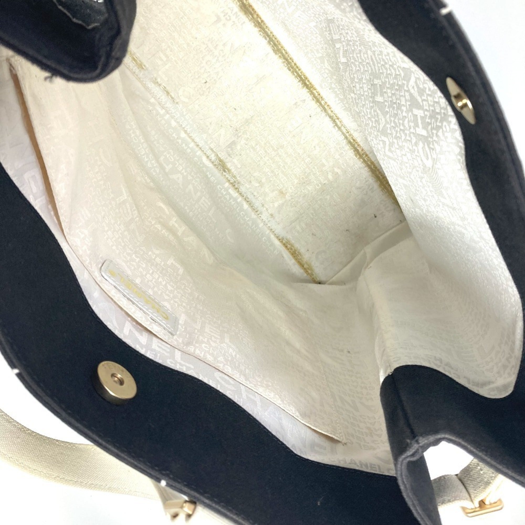 Chanel Black White Canvas Shoulder Bag Tote Bag (Pre-Owned)