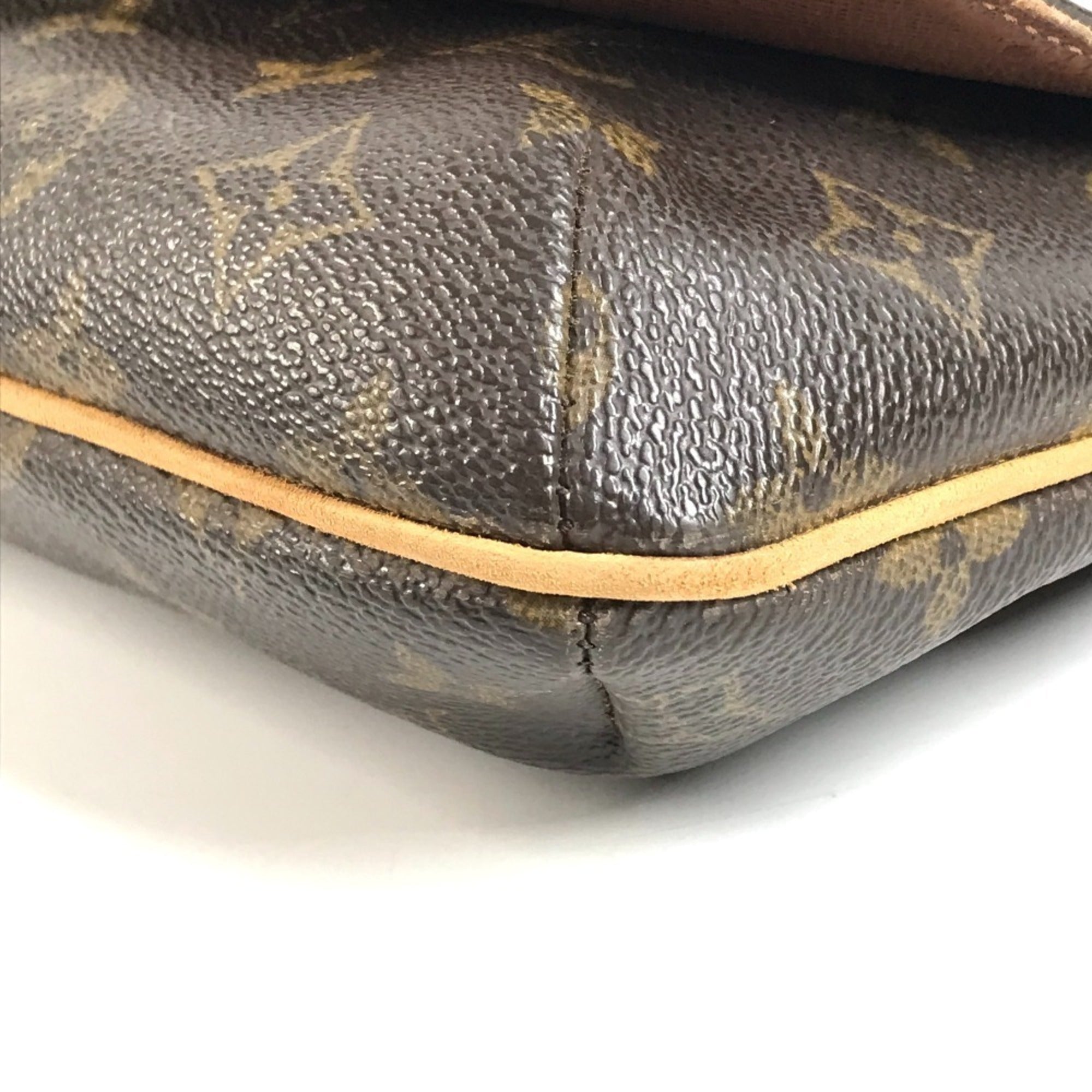 Louis Vuitton Brown Monogram Shoulder Bag (Pre-Owned)