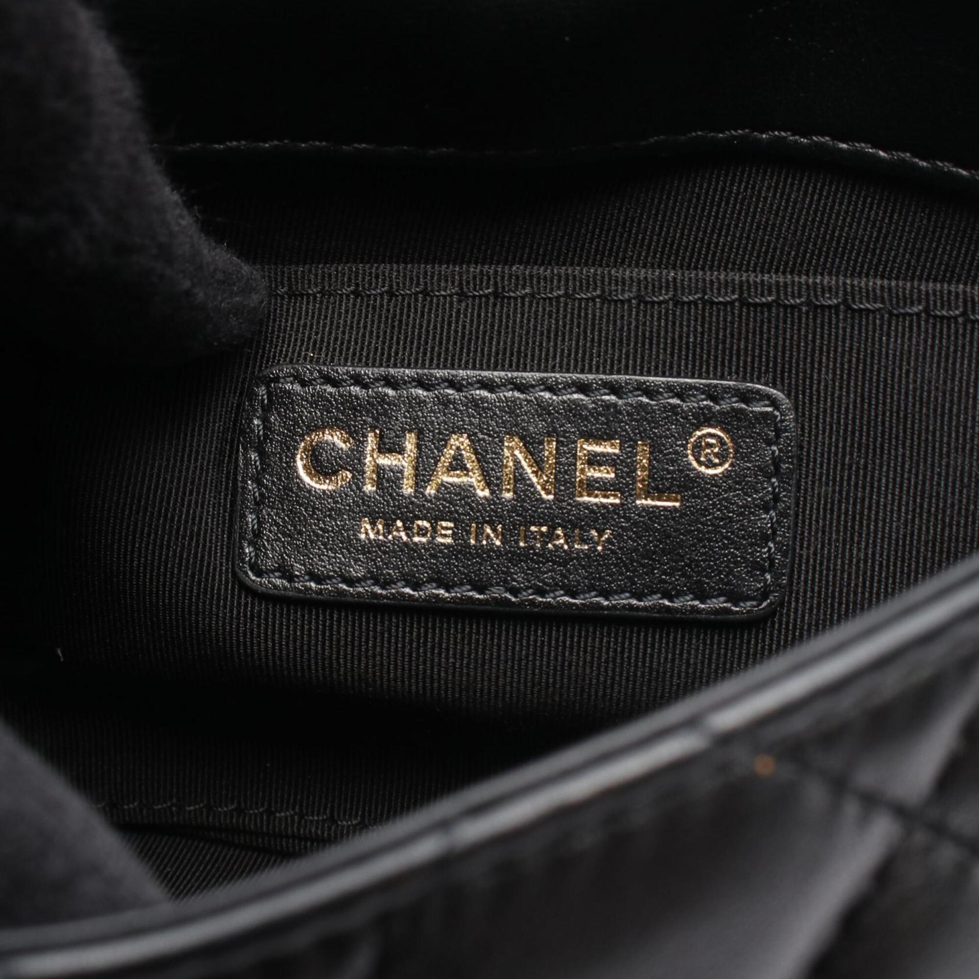 Chanel Black Leather Handbag Shoulder Bag (Pre-Owned)