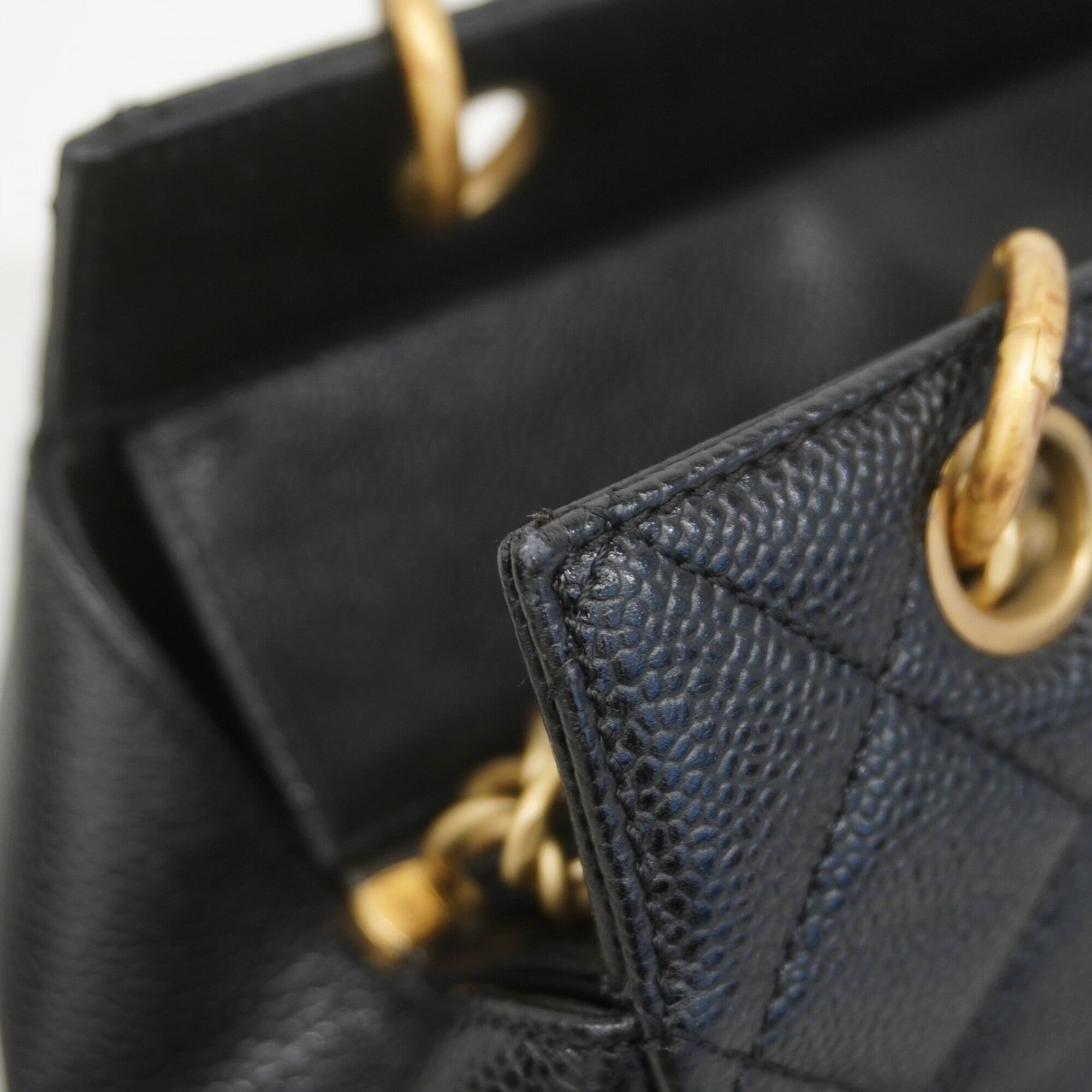 Chanel Black Grained Calfskin Tote Bag (Pre-Owned)