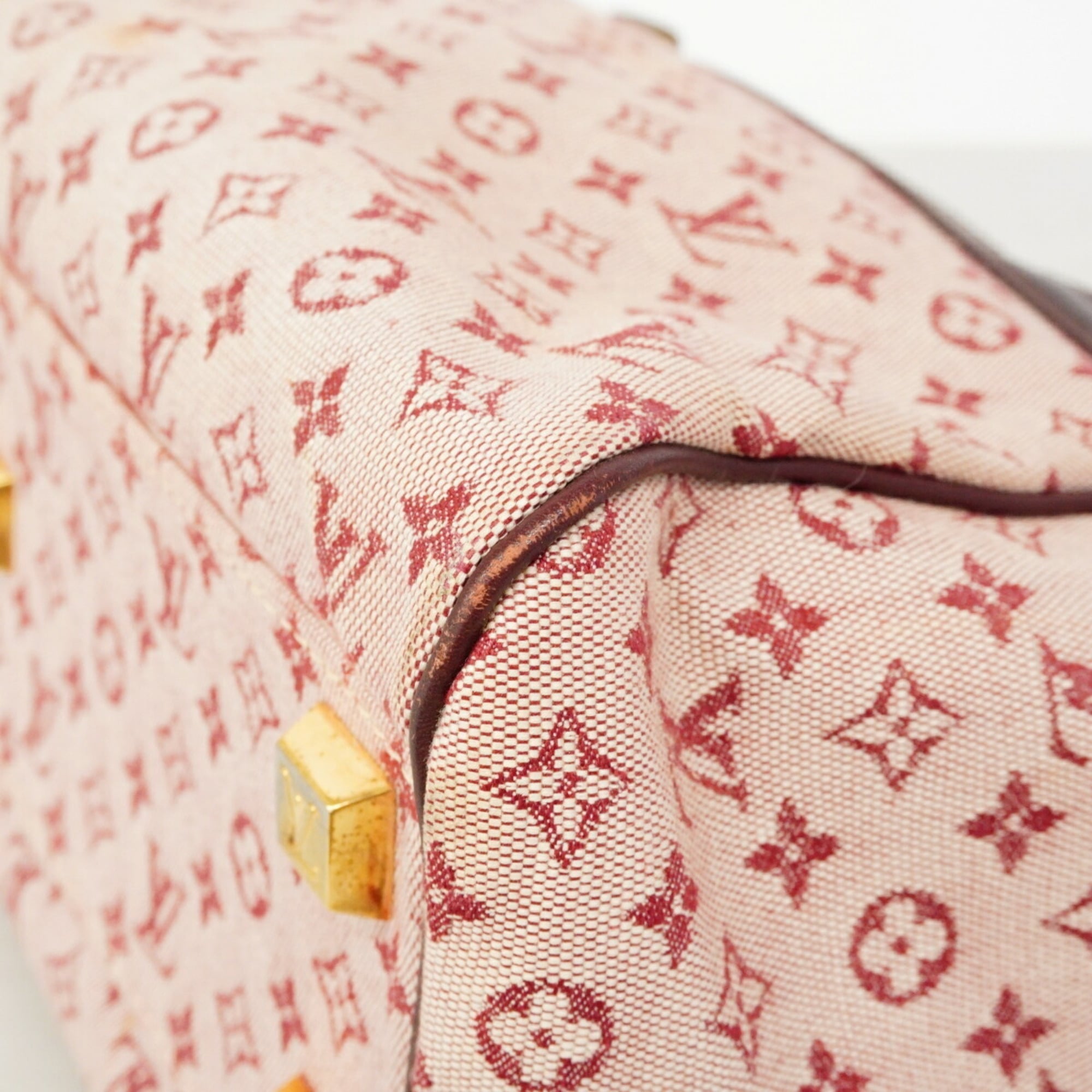 Louis Vuitton Cerise Handbag (Pre-Owned)