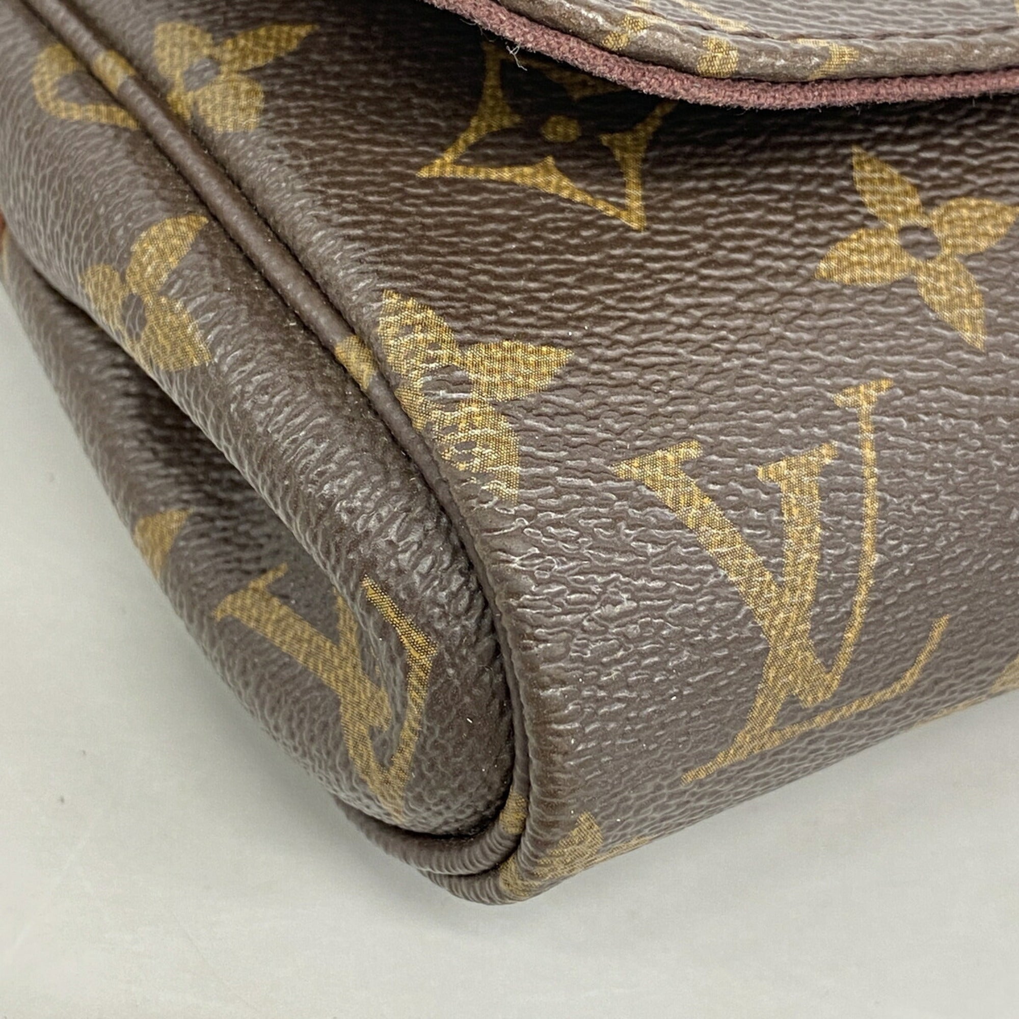 Louis Vuitton Brown Handbag (Pre-Owned)