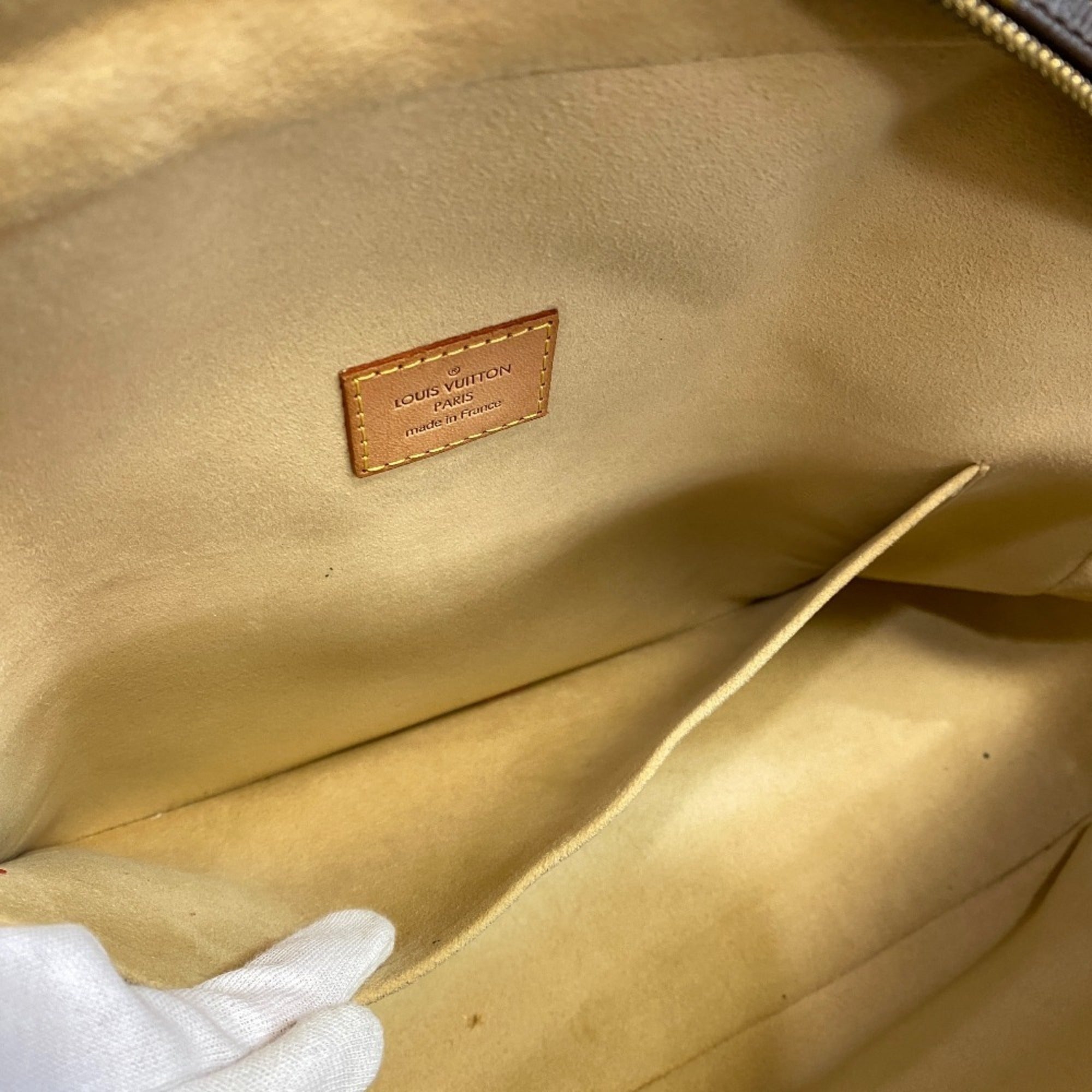 Louis Vuitton Brown Monogram Monogram Leather Handbag (Pre-Owned)