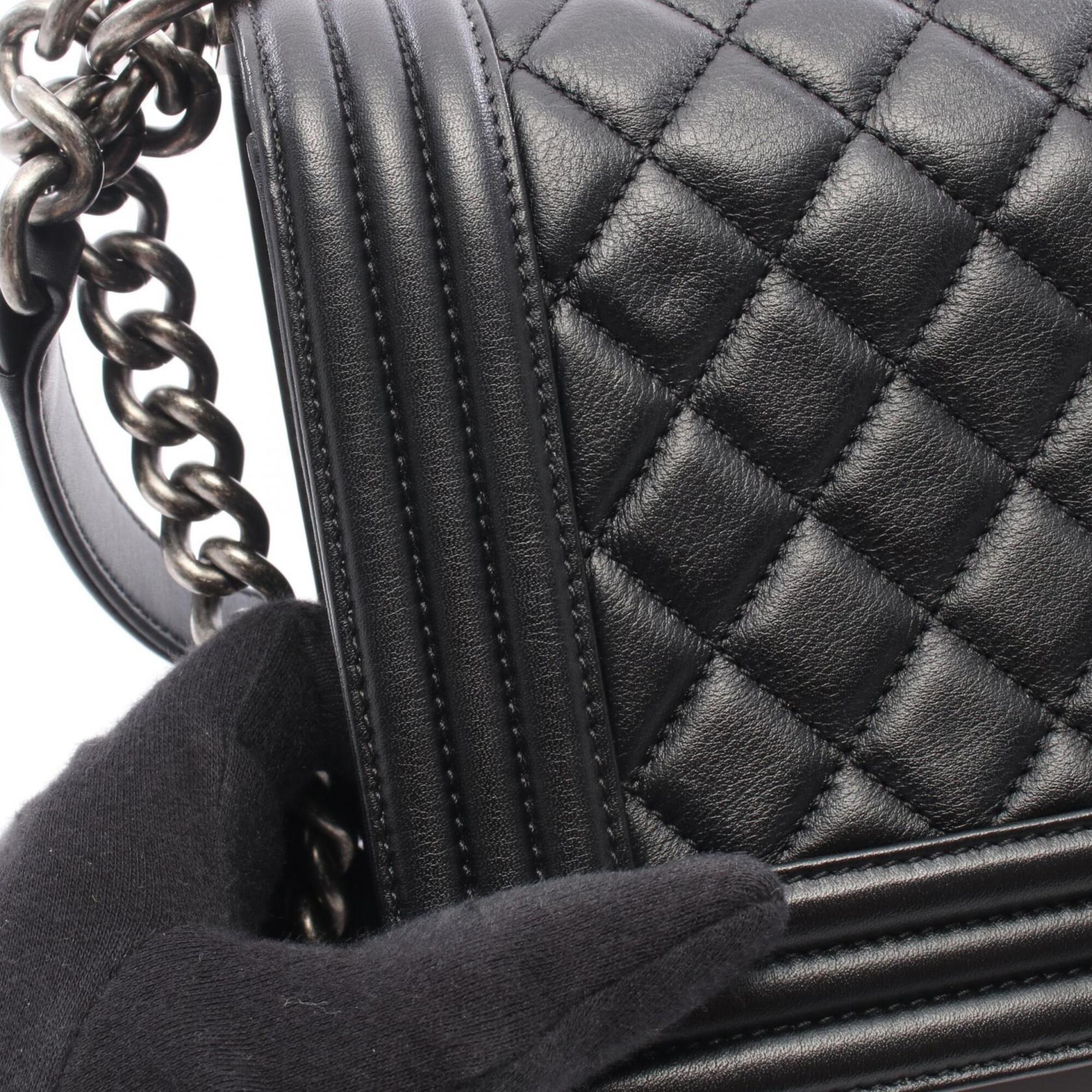 Chanel Black Leather Handbag Shoulder Bag (Pre-Owned)