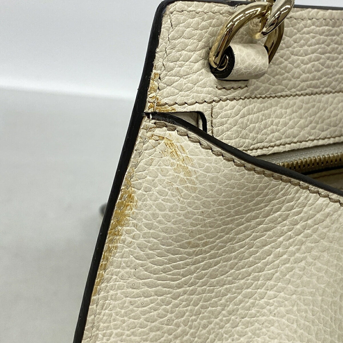 Gucci Ivory Leather Handbag (Pre-Owned)