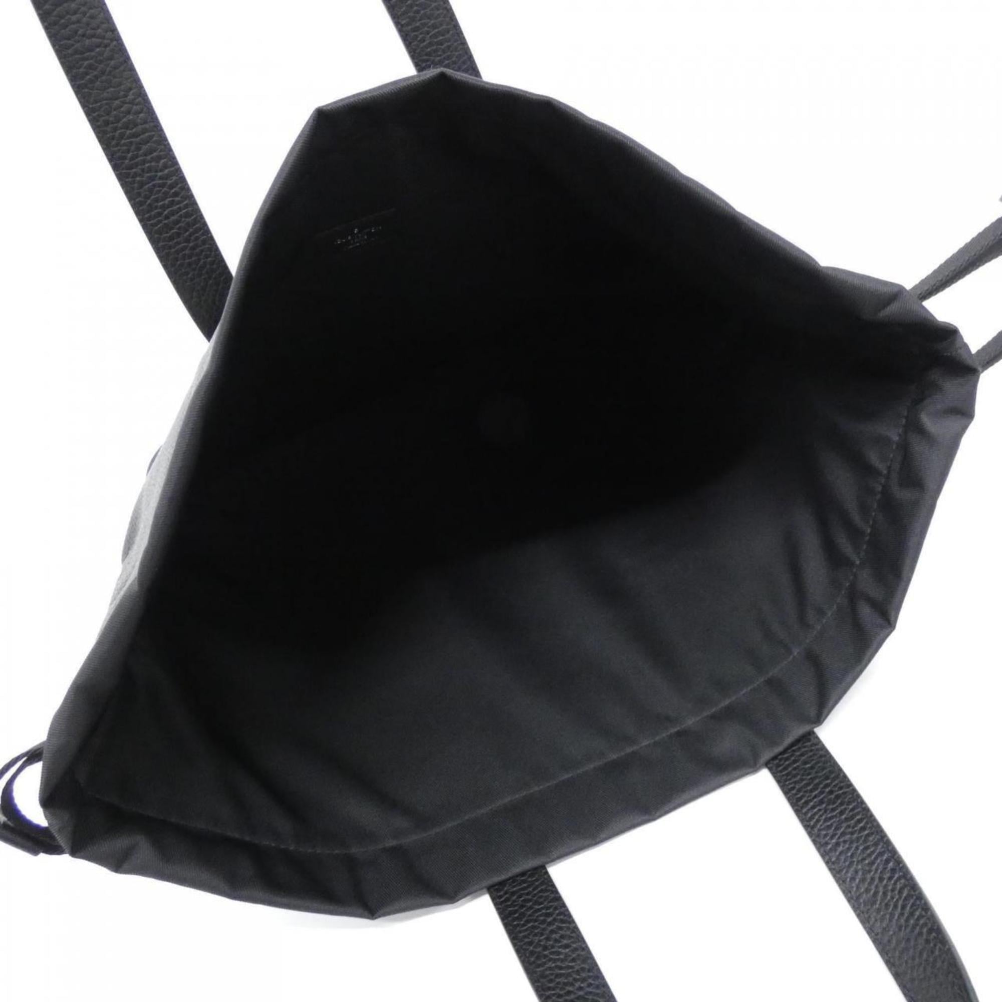Louis Vuitton Black Leather Shoulder Bag (Pre-Owned)