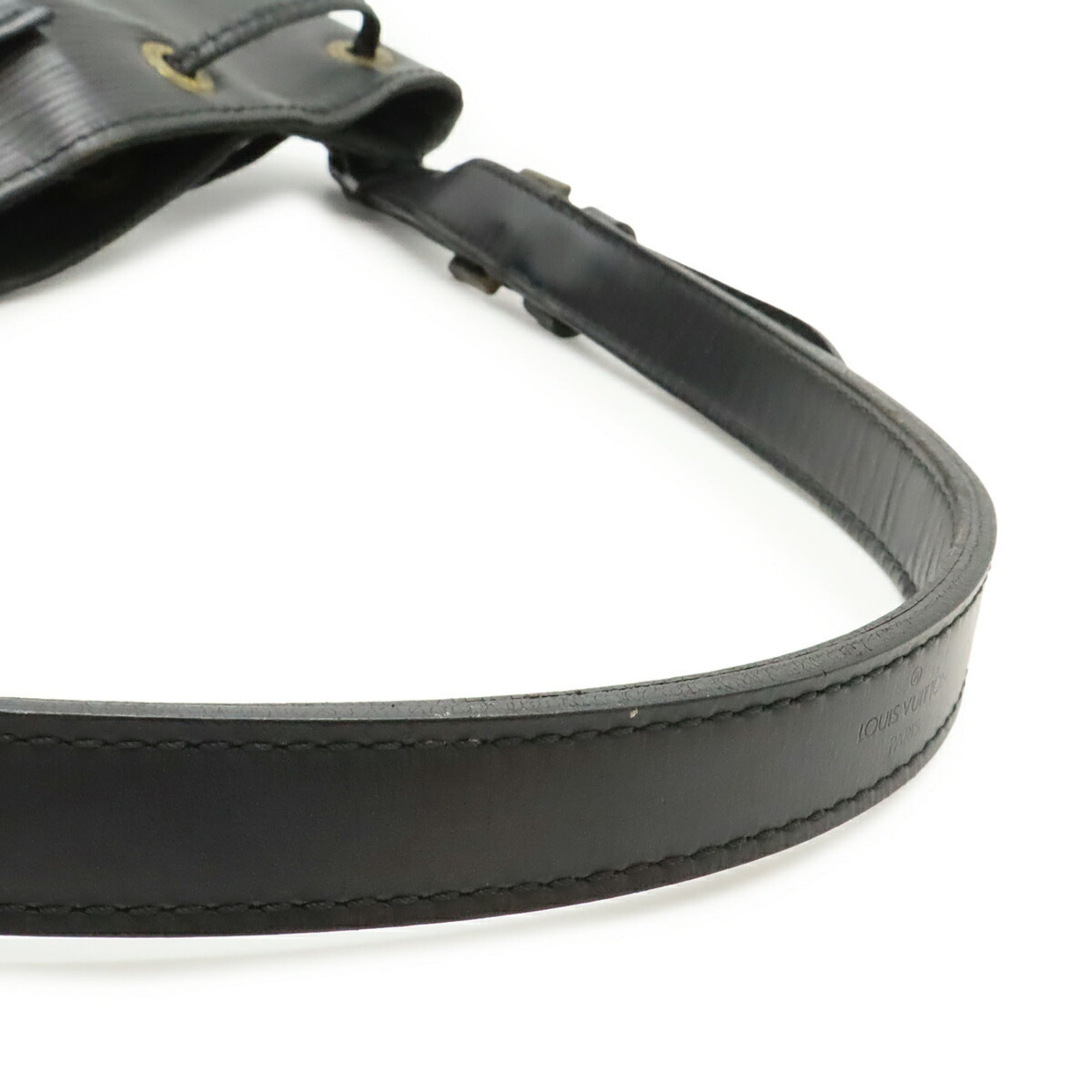 Louis Vuitton Noir Epi Leather Shoulder Bag (Pre-Owned)
