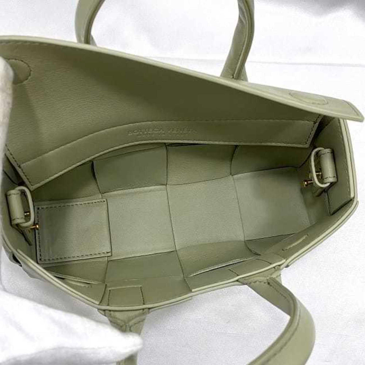 Bottega Veneta Light Green Leather Handbag Shoulder Bag (Pre-Owned)