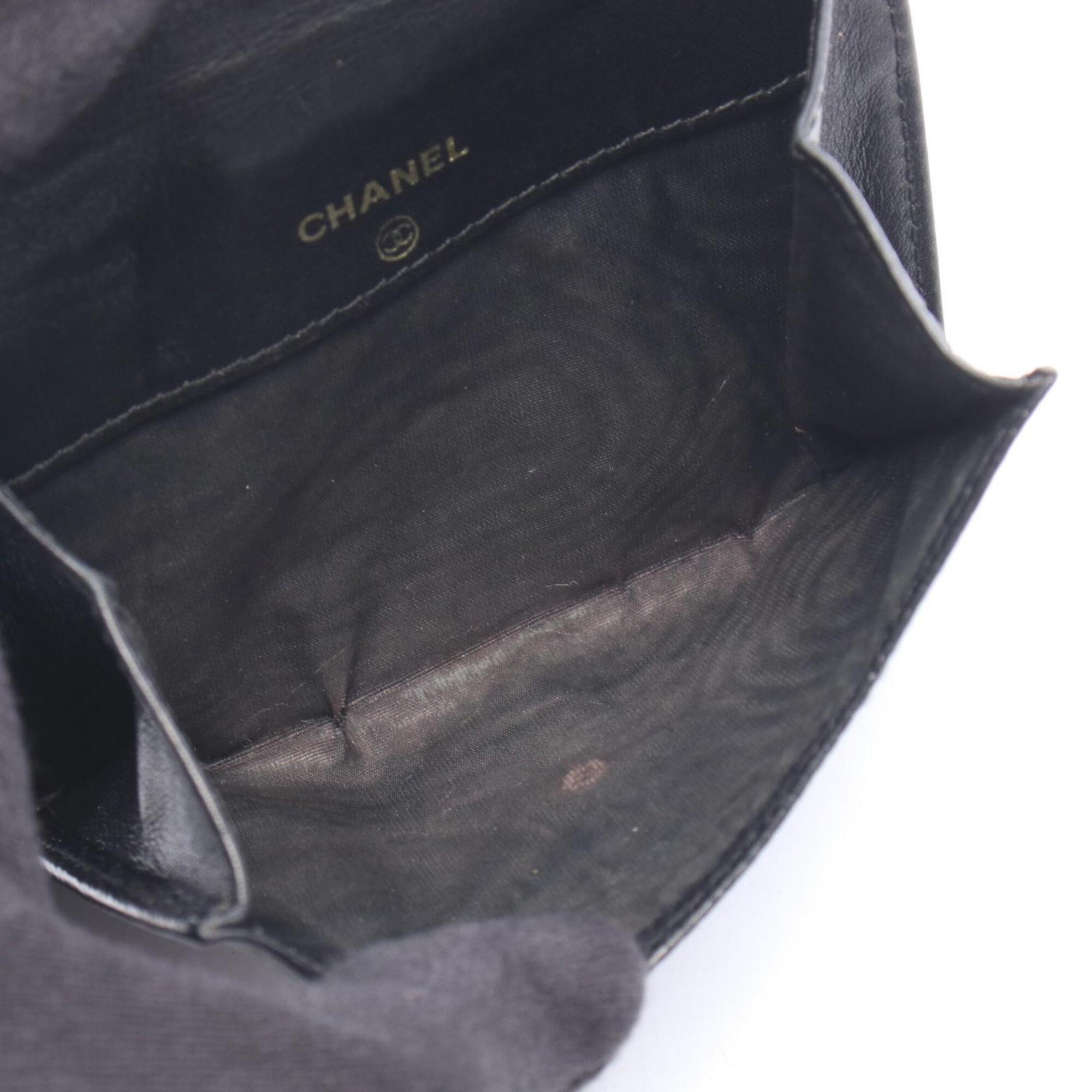 Chanel Black Grained Calfskin Wallet (Bi-Fold) (Pre-Owned)