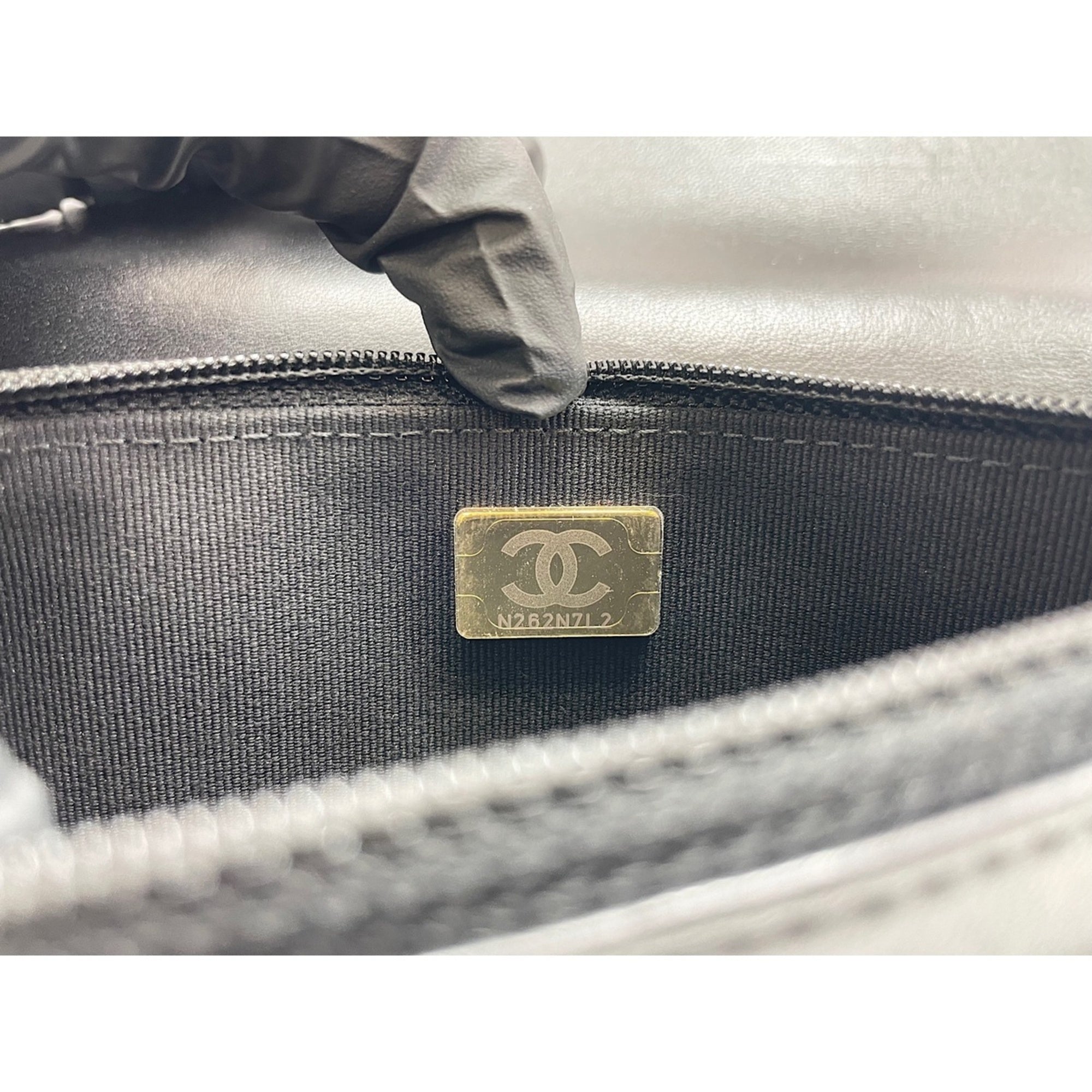 Chanel Black Shoulder Bag (Pre-Owned)