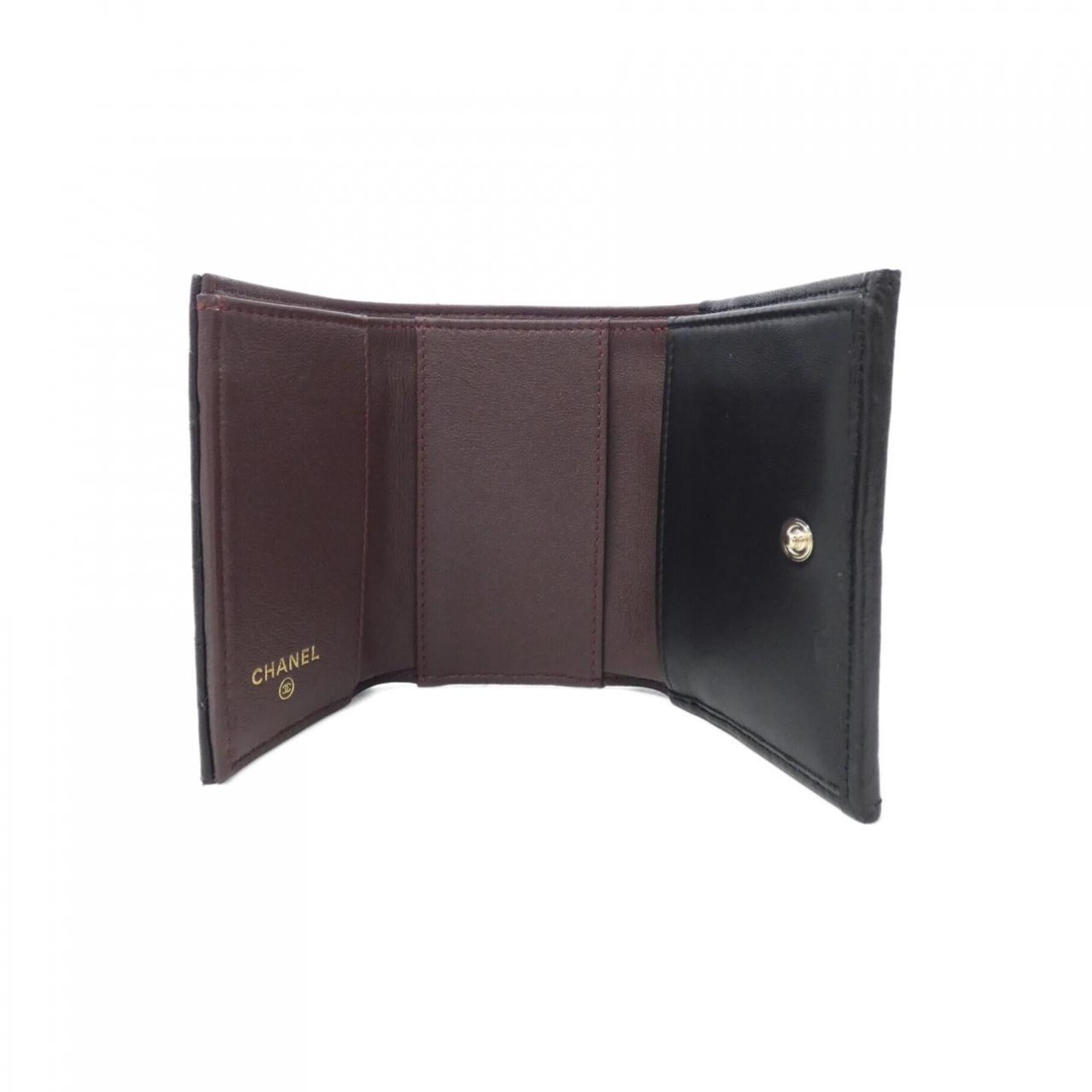 Chanel Black Bordeaux Leather Wallet (Bi-Fold) (Pre-Owned)