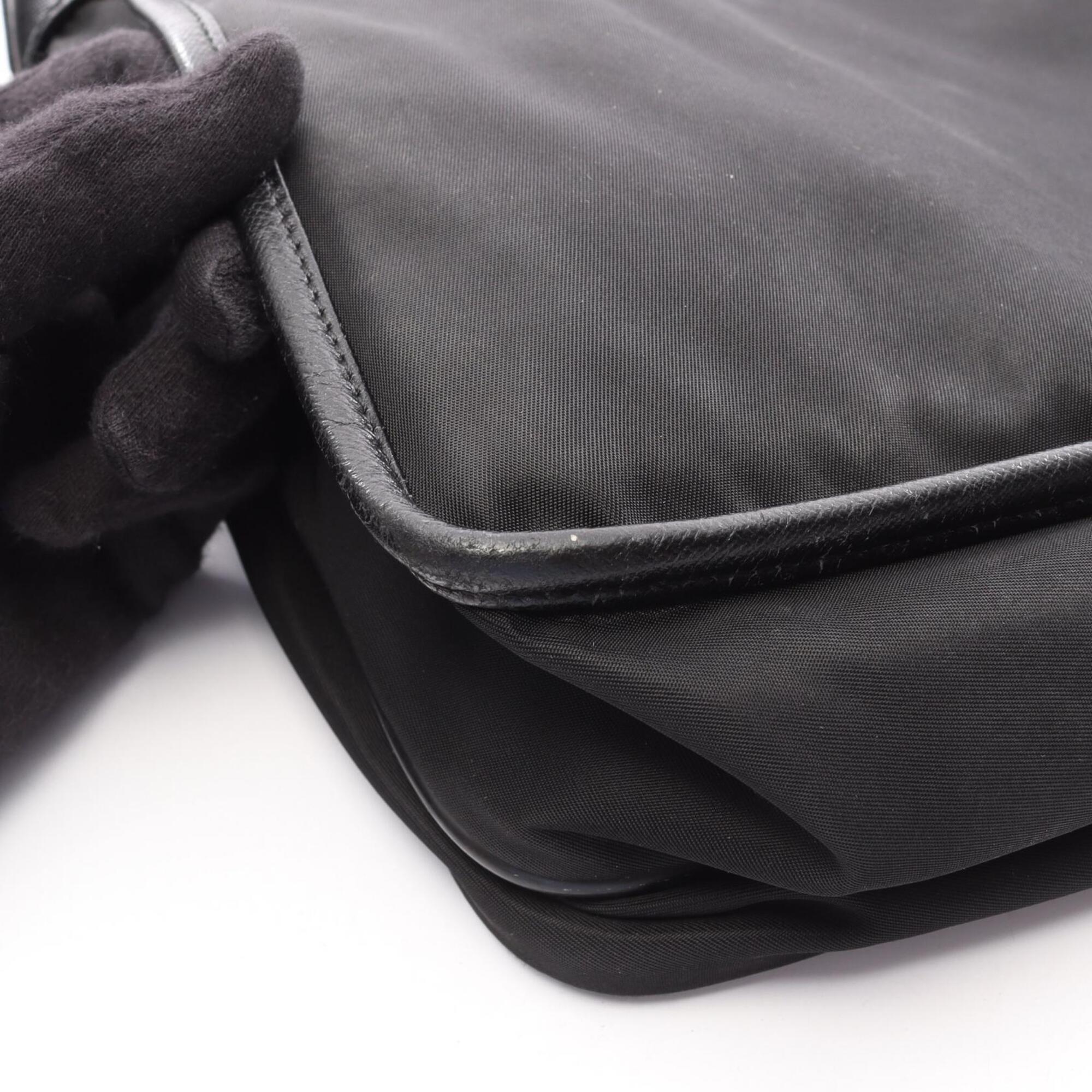 Prada Black Nylon Saffiano Triangle Messenger Bag Shoulder Bag (Pre-Owned)