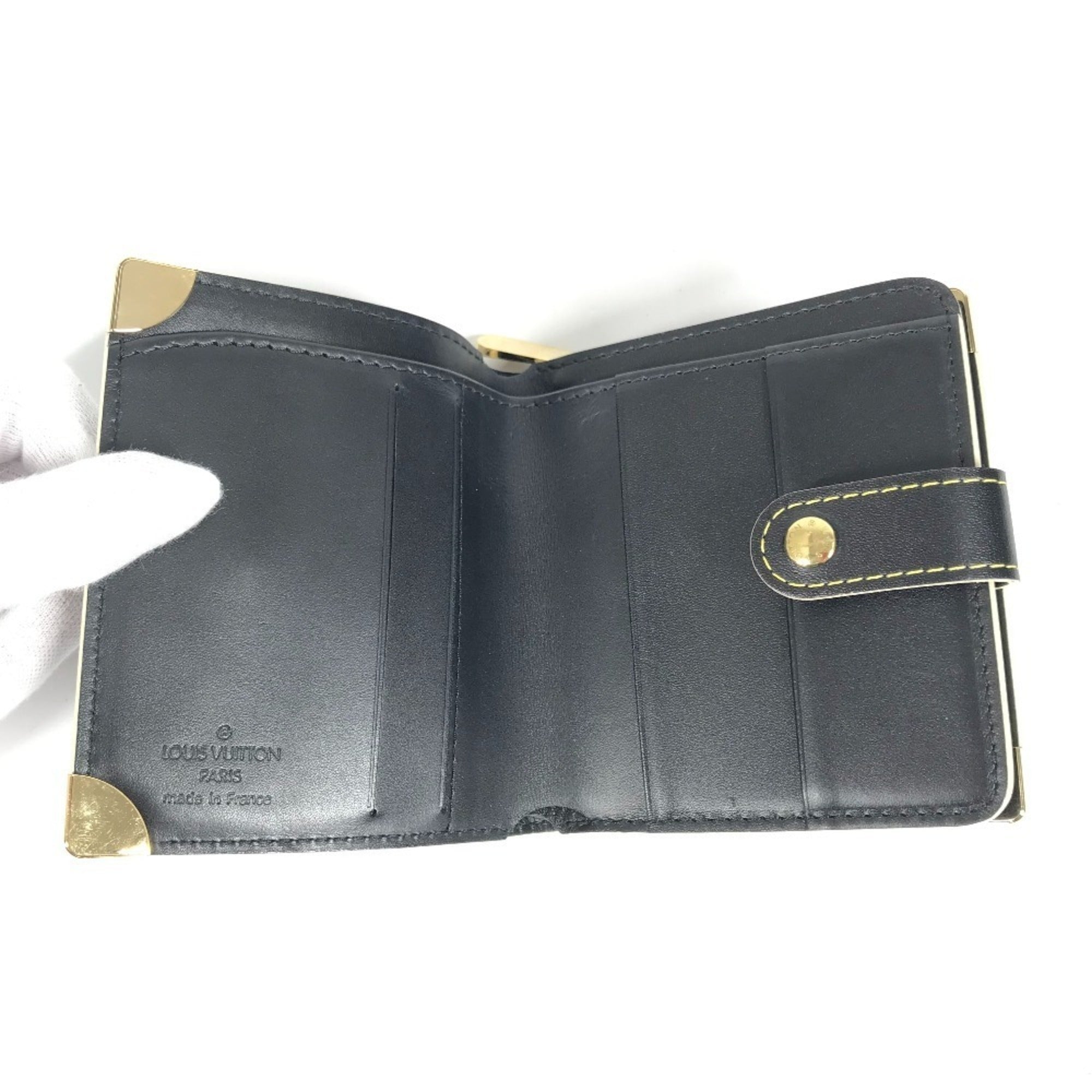 Louis Vuitton Suhali Black Noir Suhali Leather Wallet (Bi-Fold) (Pre-Owned)