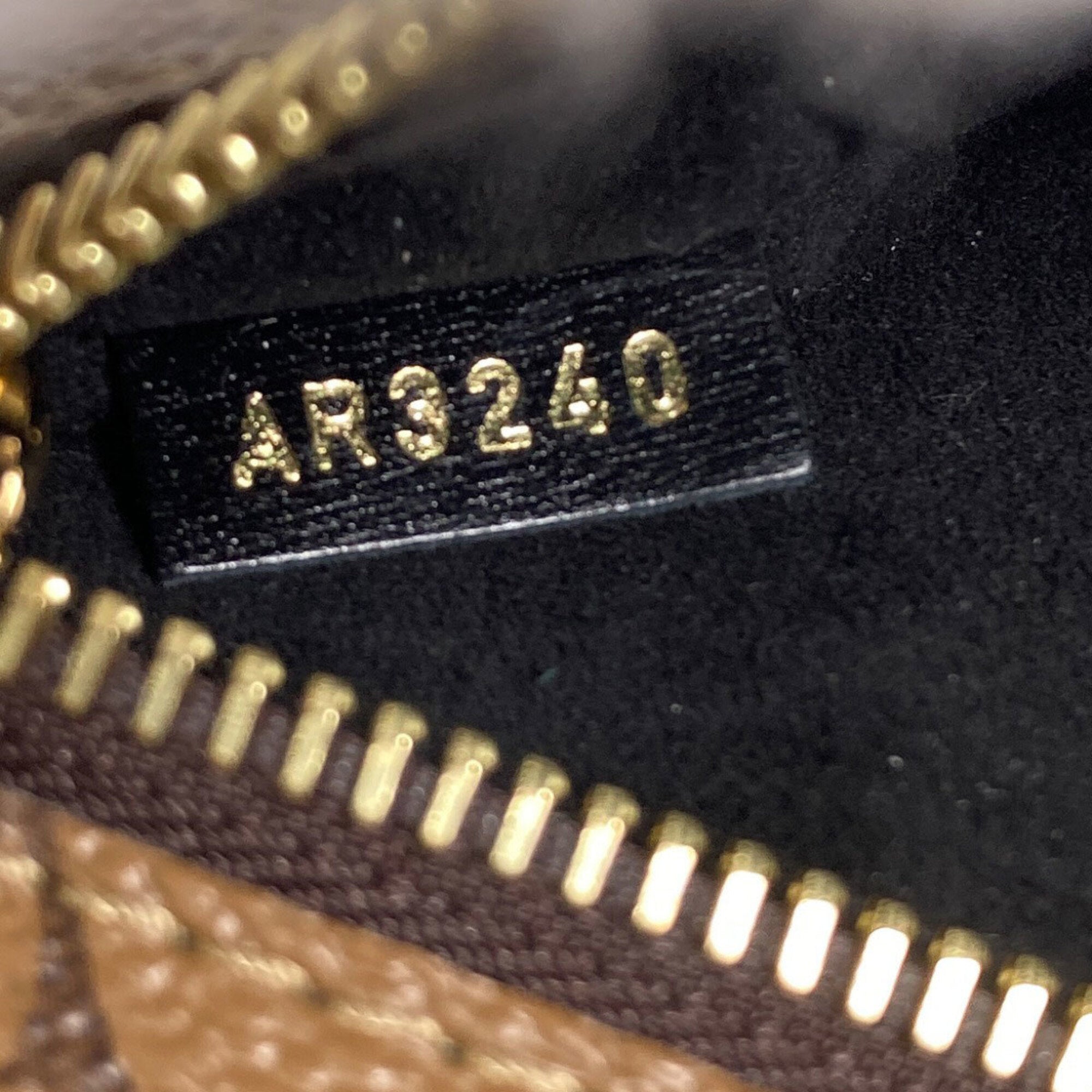 Louis Vuitton Monogram Monogram Reverse Monogram Monogram Reverse Handbag Pochette (Pre-Owned)