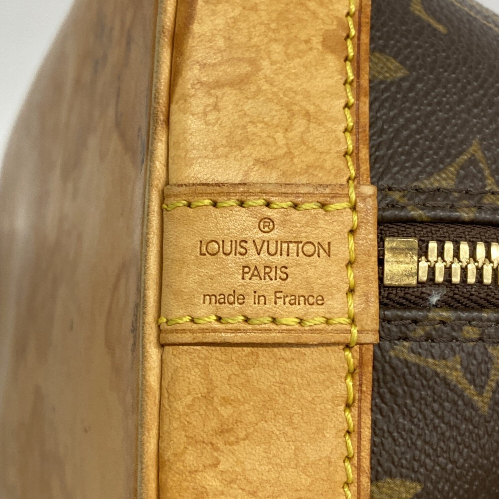 Louis Vuitton Brown Handbag (Pre-Owned)