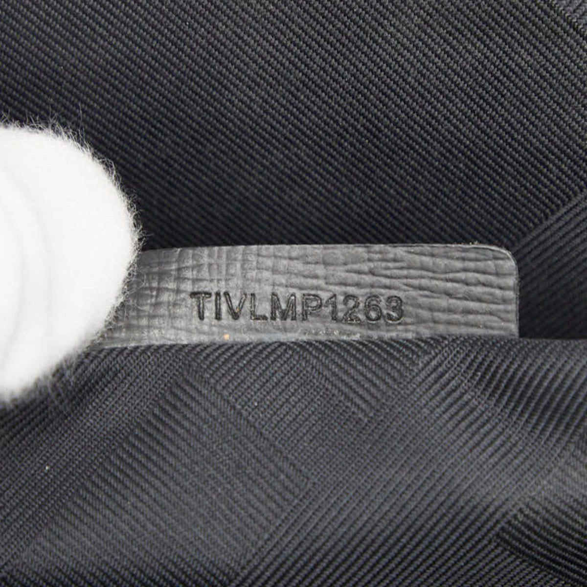 Burberry Black Leather Shoulder Bag (Pre-Owned)