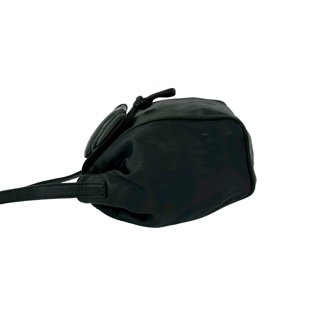 Loewe Black Leather Pochette Shoulder Bag (Pre-Owned)