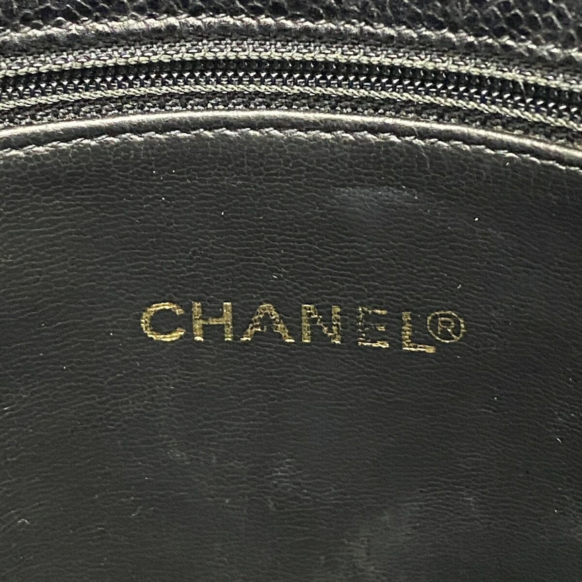 Chanel Black Grained Calfskin Shoulder Bag (Pre-Owned)