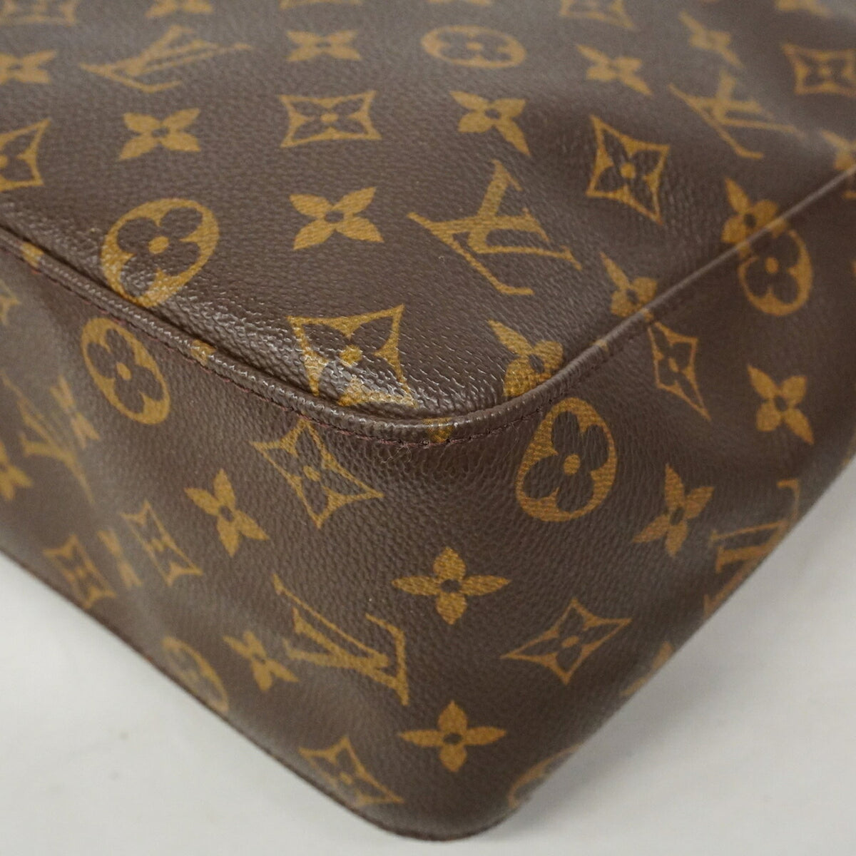 Louis Vuitton Brown Shoulder Bag (Pre-Owned)