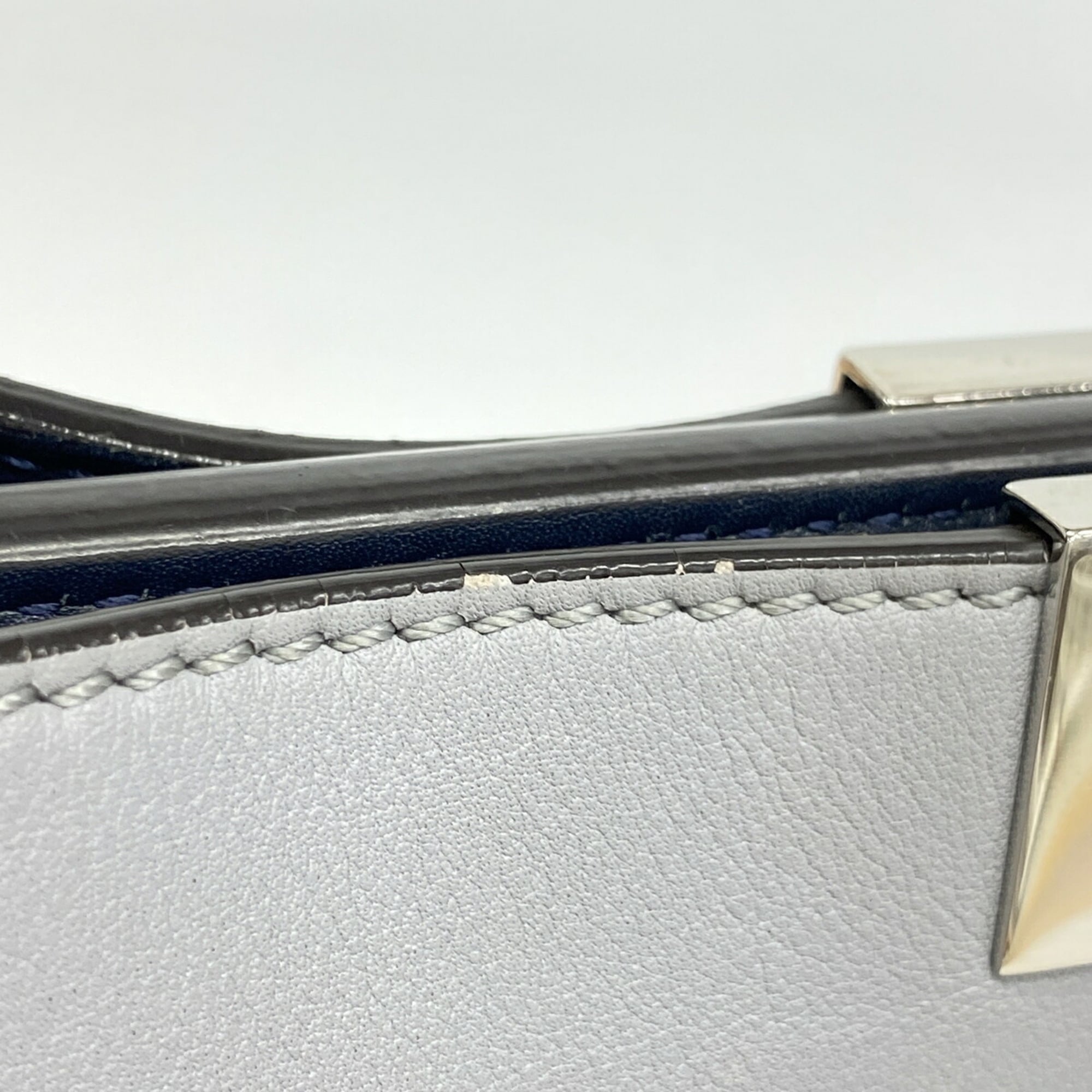Fendi Gray Leather Handbag (Pre-Owned)