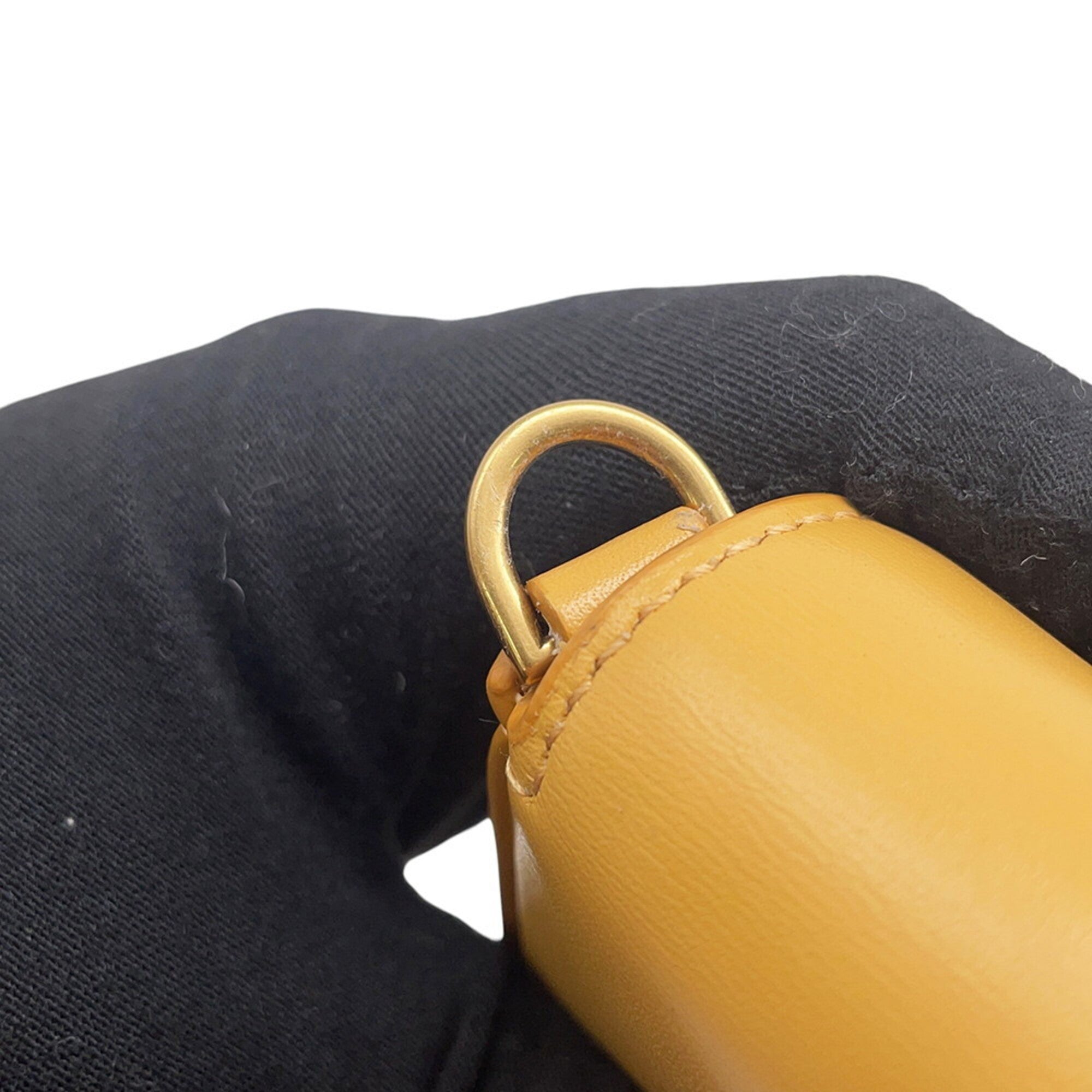 Yves Saint Laurent Yellow Leather Handbag (Pre-Owned)