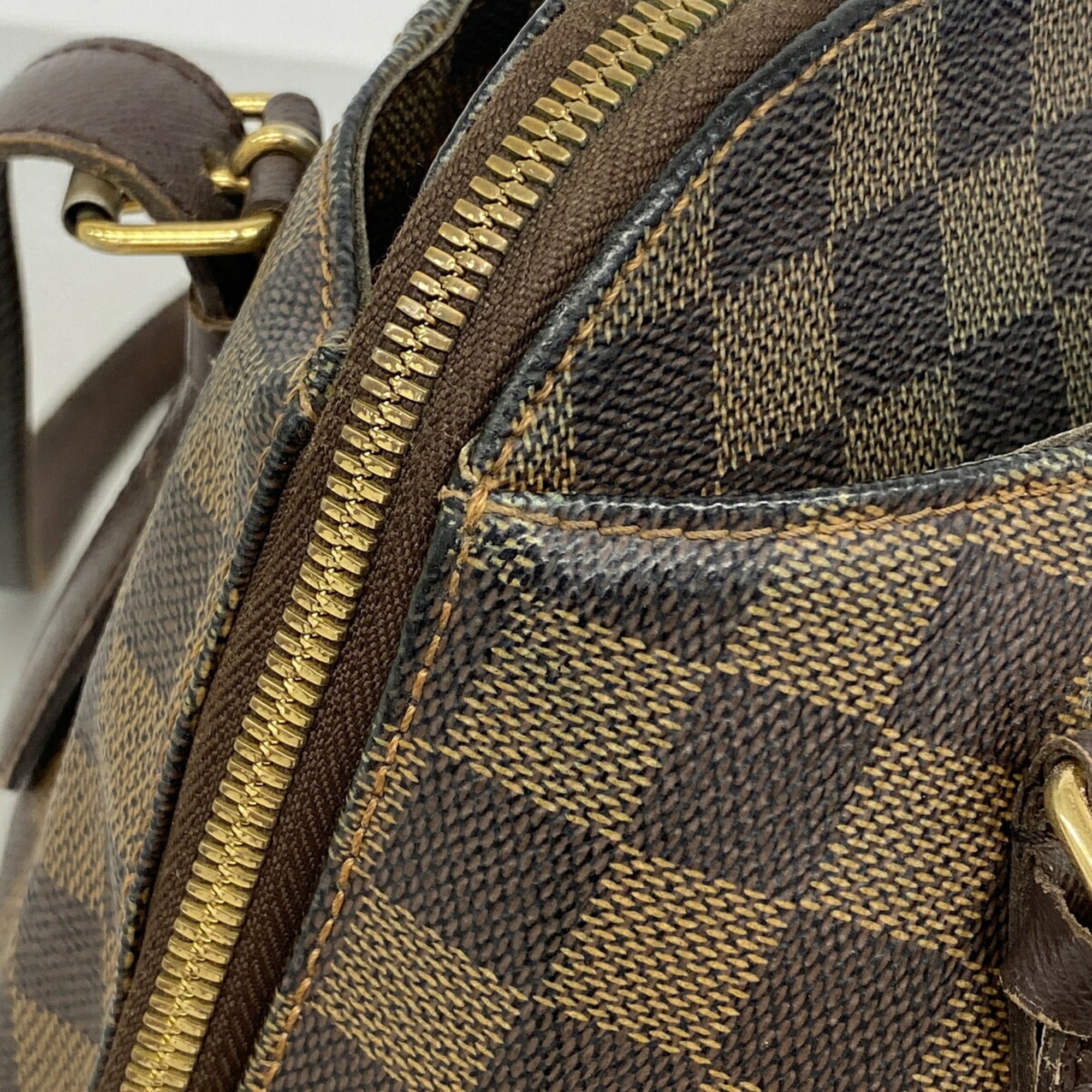 Louis Vuitton Ebene Shoulder Bag (Pre-Owned)