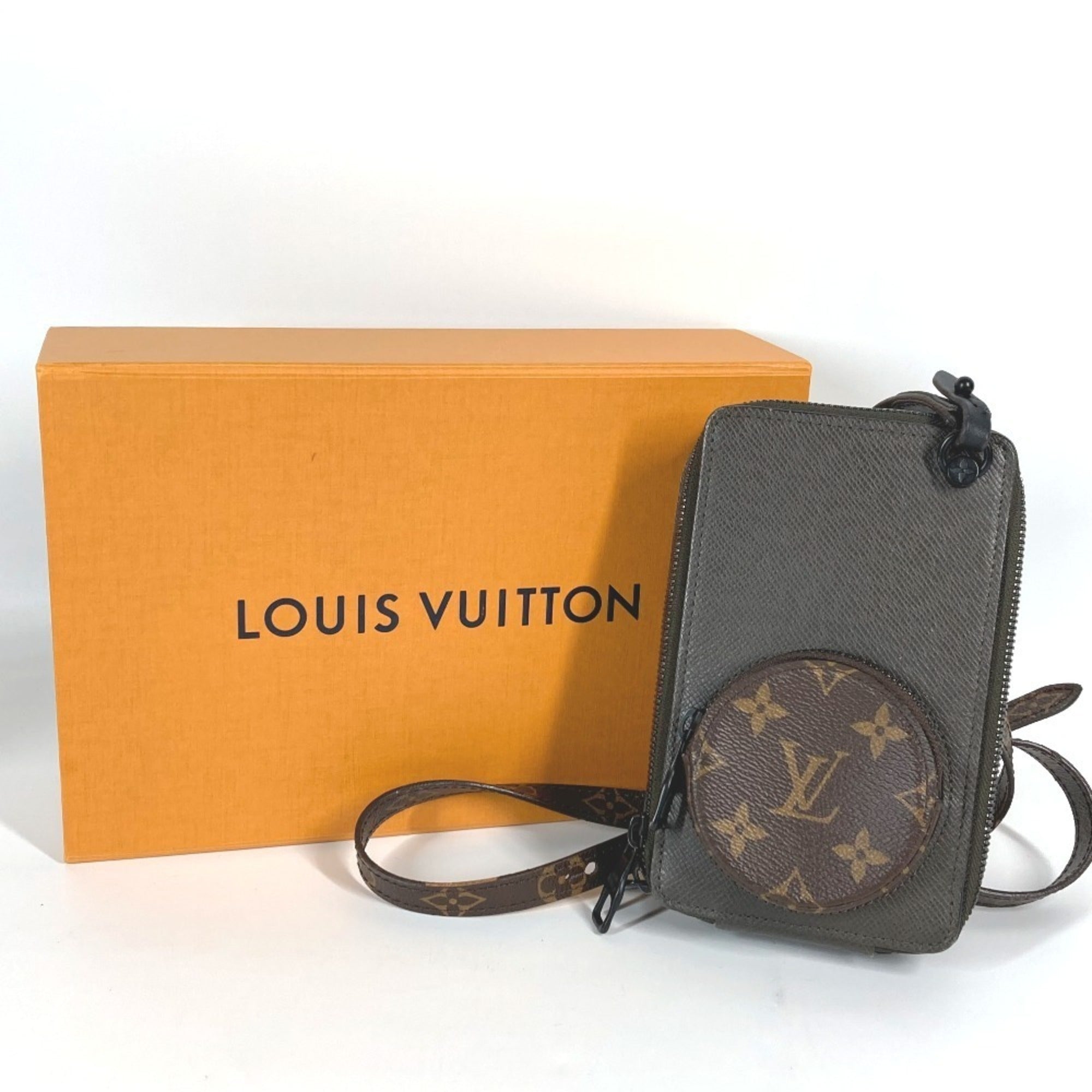 Louis Vuitton Brown Gray Taiga Leather Monogram Pochette Shoulder Bag (Pre-Owned)
