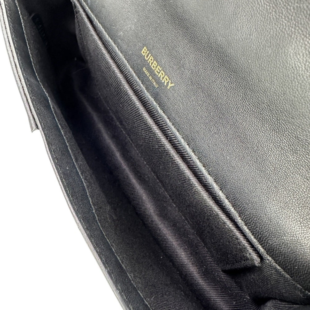 Burberry Black White Quilting Shoulder Bag (Pre-Owned)