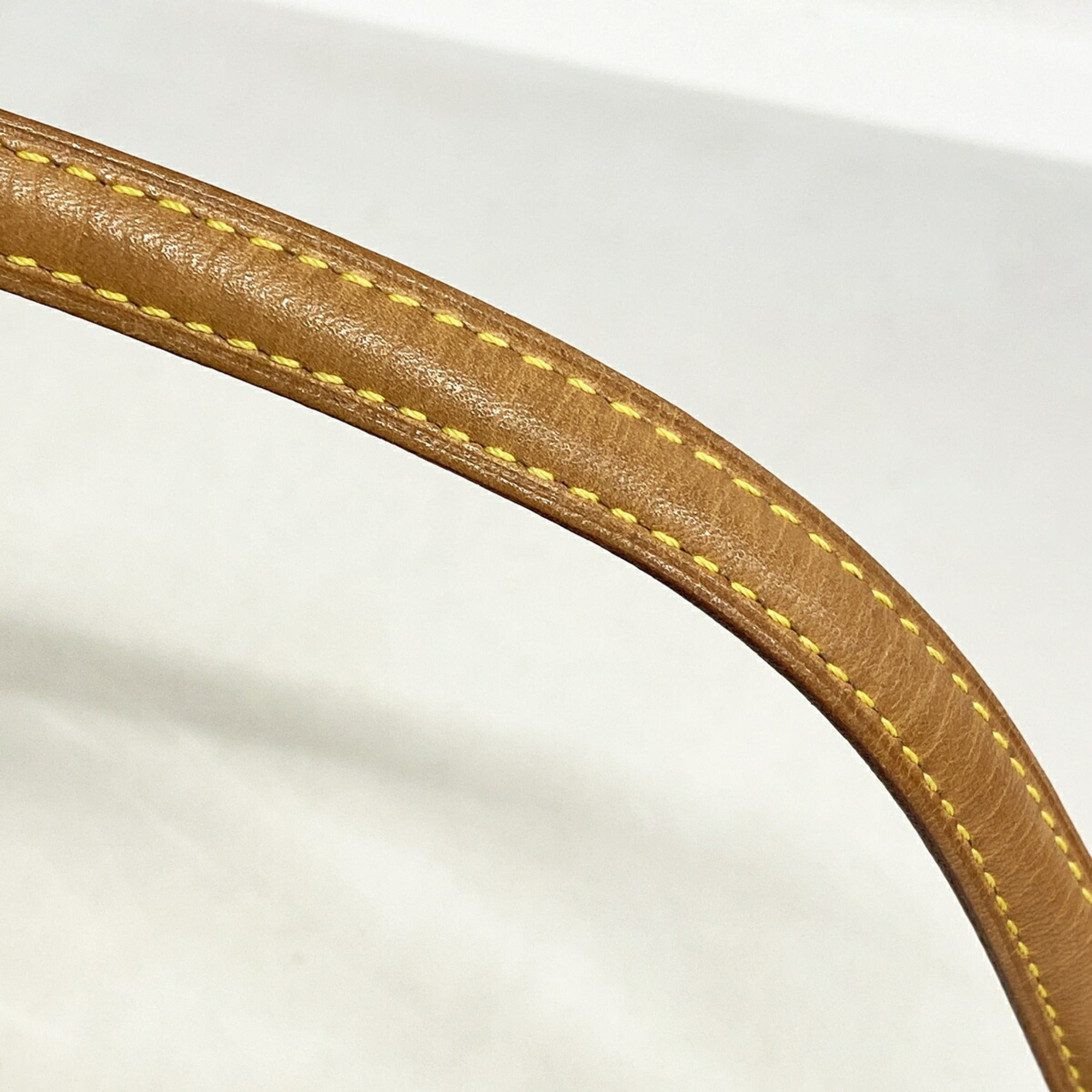 Louis Vuitton Brown Handbag (Pre-Owned)