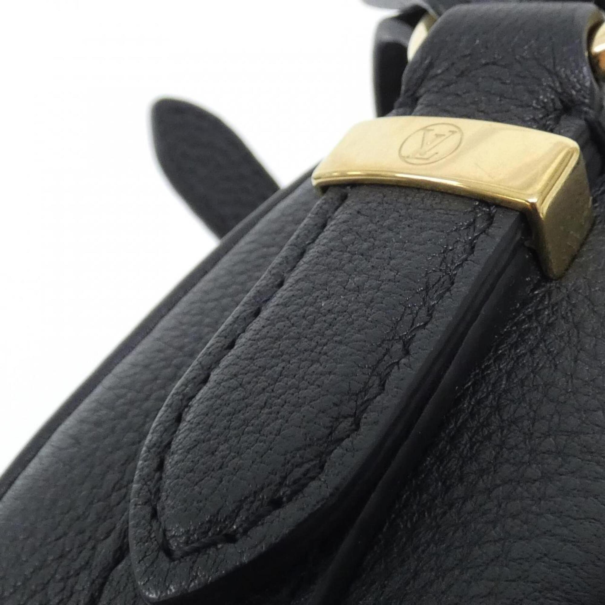 Louis Vuitton Black Leather Shoulder Bag (Pre-Owned)