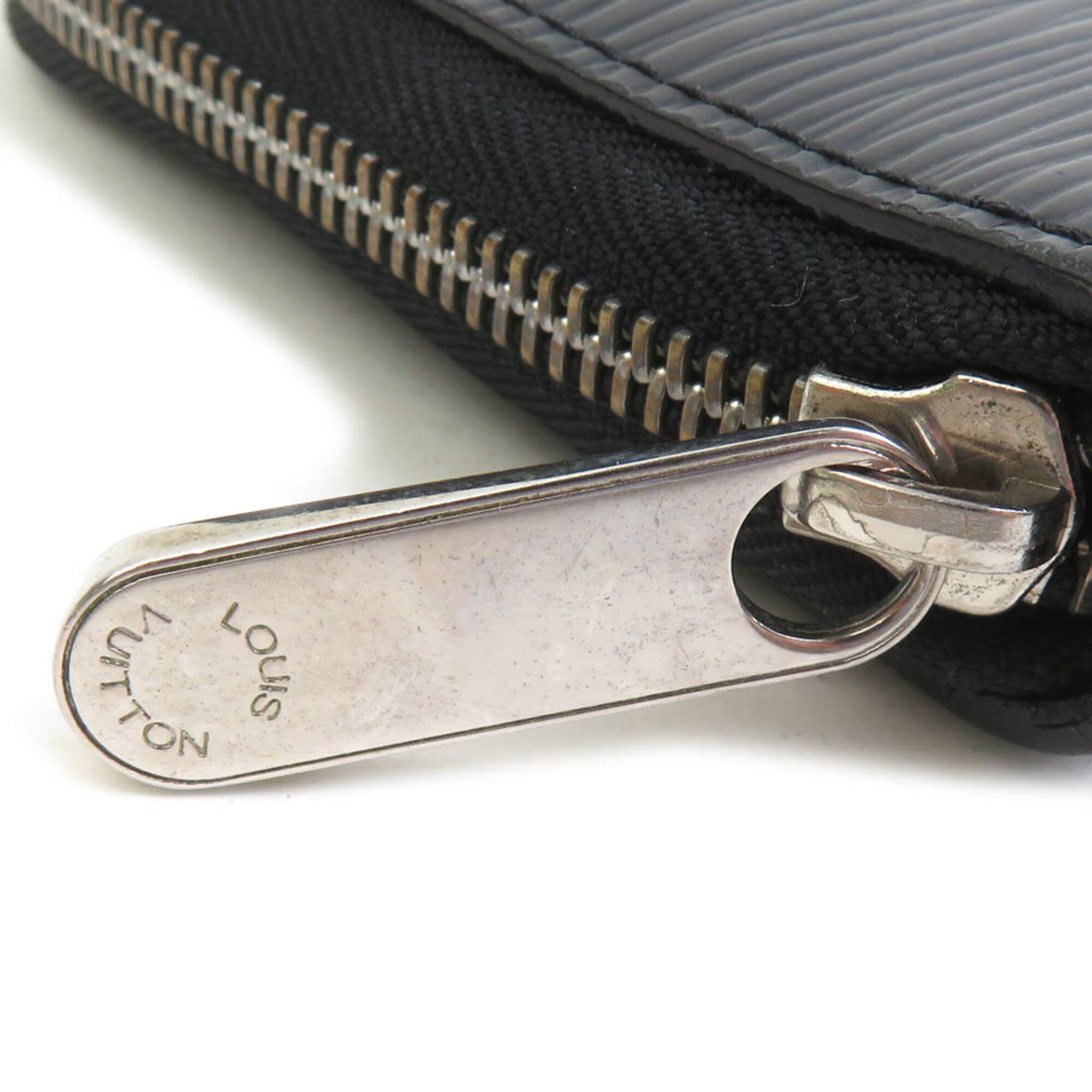 Louis Vuitton Noir Epi Leather Long Wallet (Bi-Fold) (Pre-Owned)