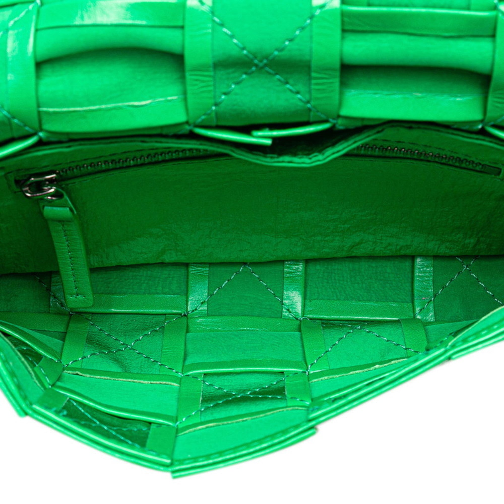 Bottega Veneta Green Leather Shoulder Bag Sling Bag (Pre-Owned)