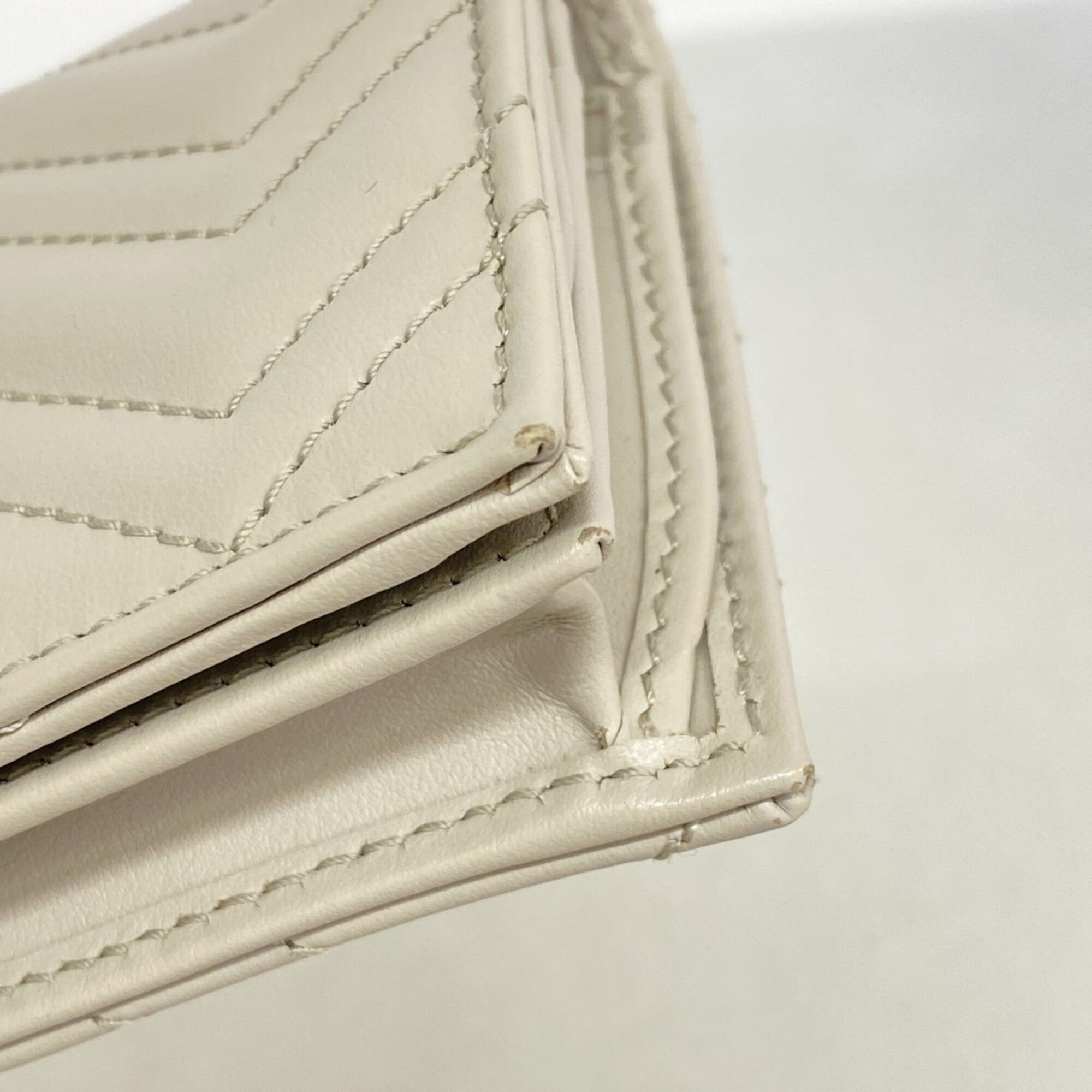 Gucci Gray Leather Wallet (Bi-Fold) (Pre-Owned)