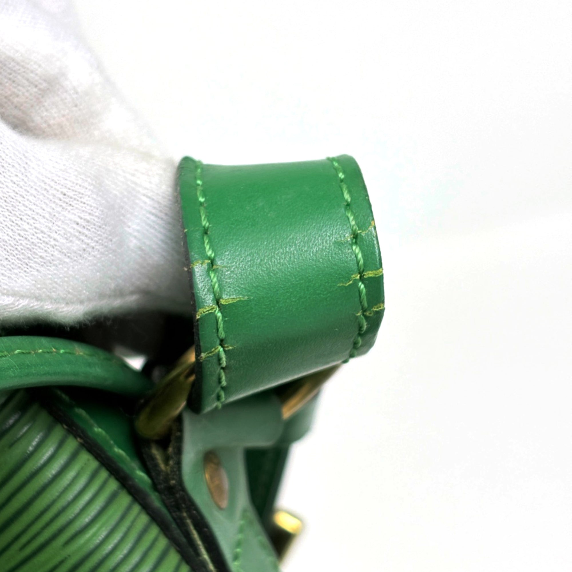 Louis Vuitton Epi Borneo Green Epi Leather Shoulder Bag (Pre-Owned)