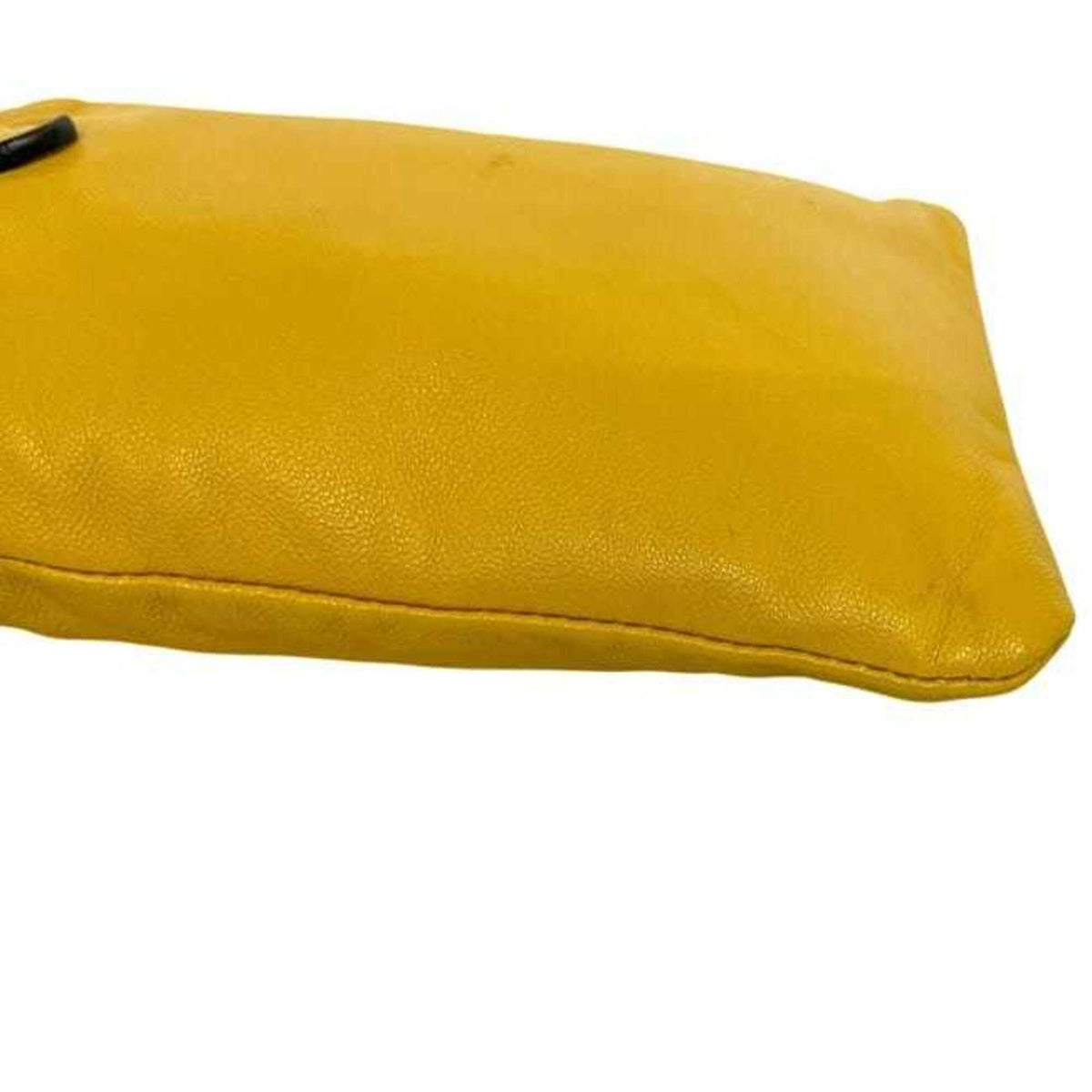 Fendi Yellow Leather Pouch Shoulder Bag (Pre-Owned)