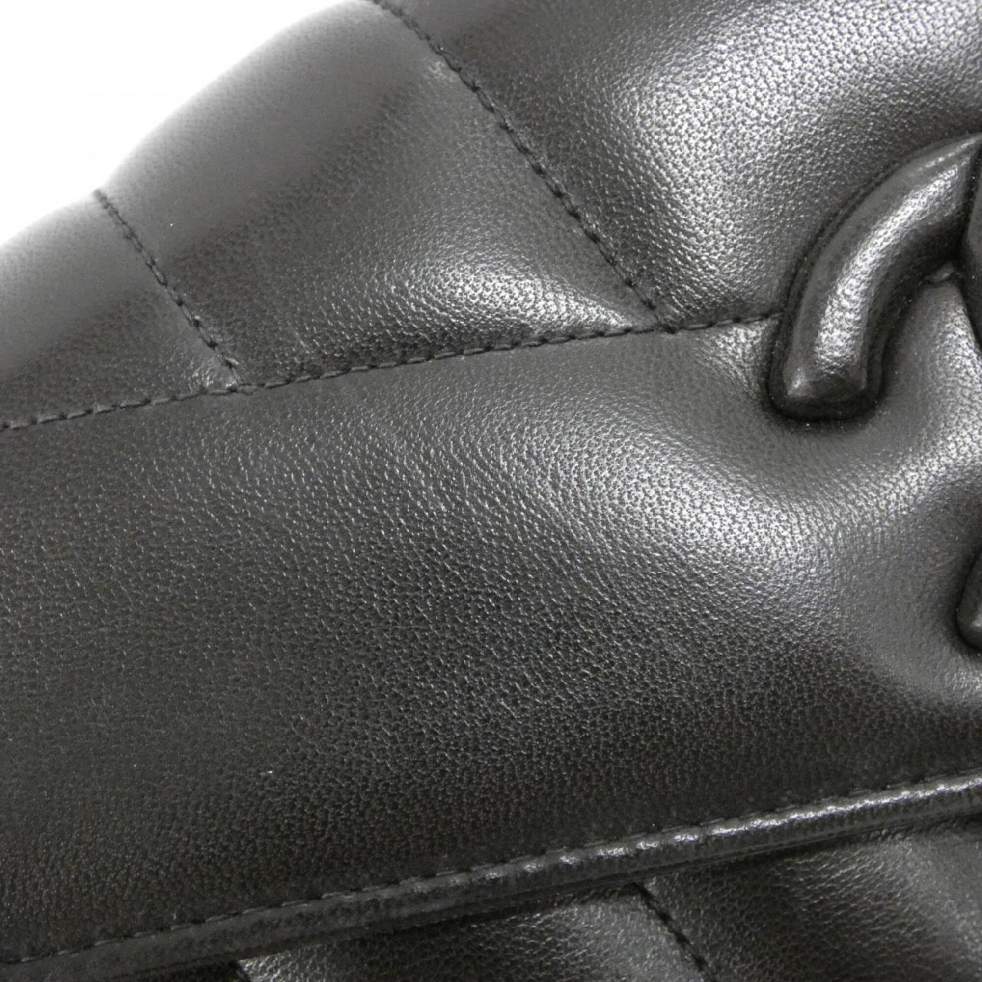 Chanel Black Leather Shoulder Bag (Pre-Owned)