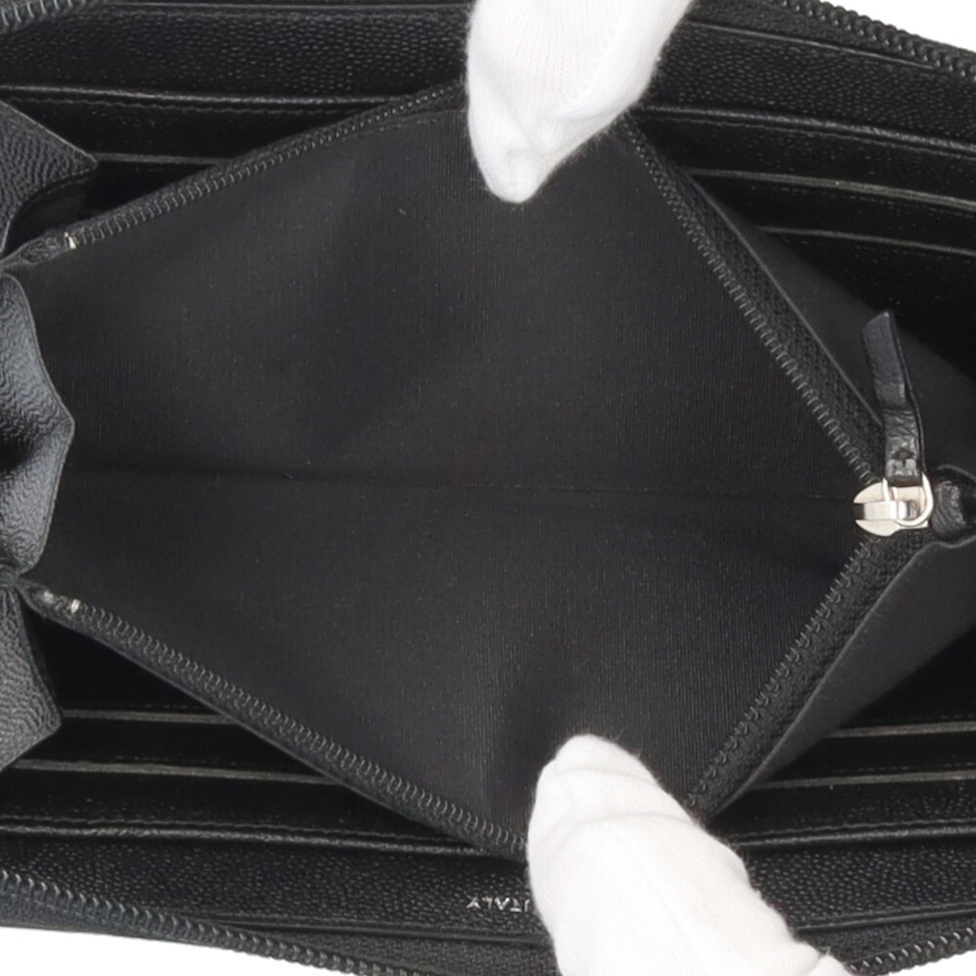 Chanel Black Leather Coin Purse/Coin Case (Pre-Owned)
