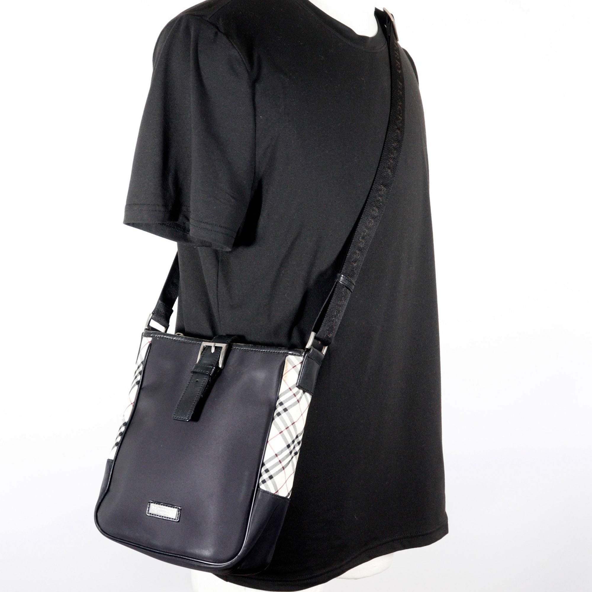 Burberry Black Label Black Nylon Shoulder Bag (Pre-Owned)