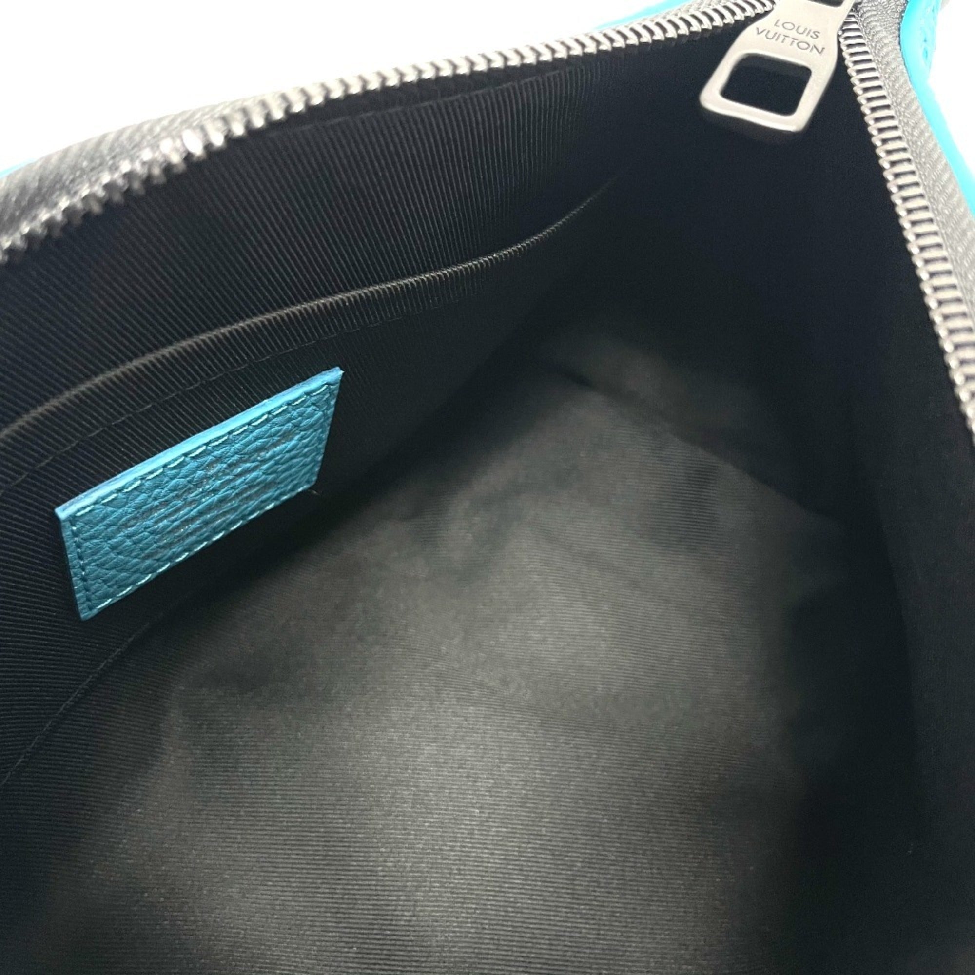 Louis Vuitton Blue Monogram Empreinte Shoulder Bag (Pre-Owned)