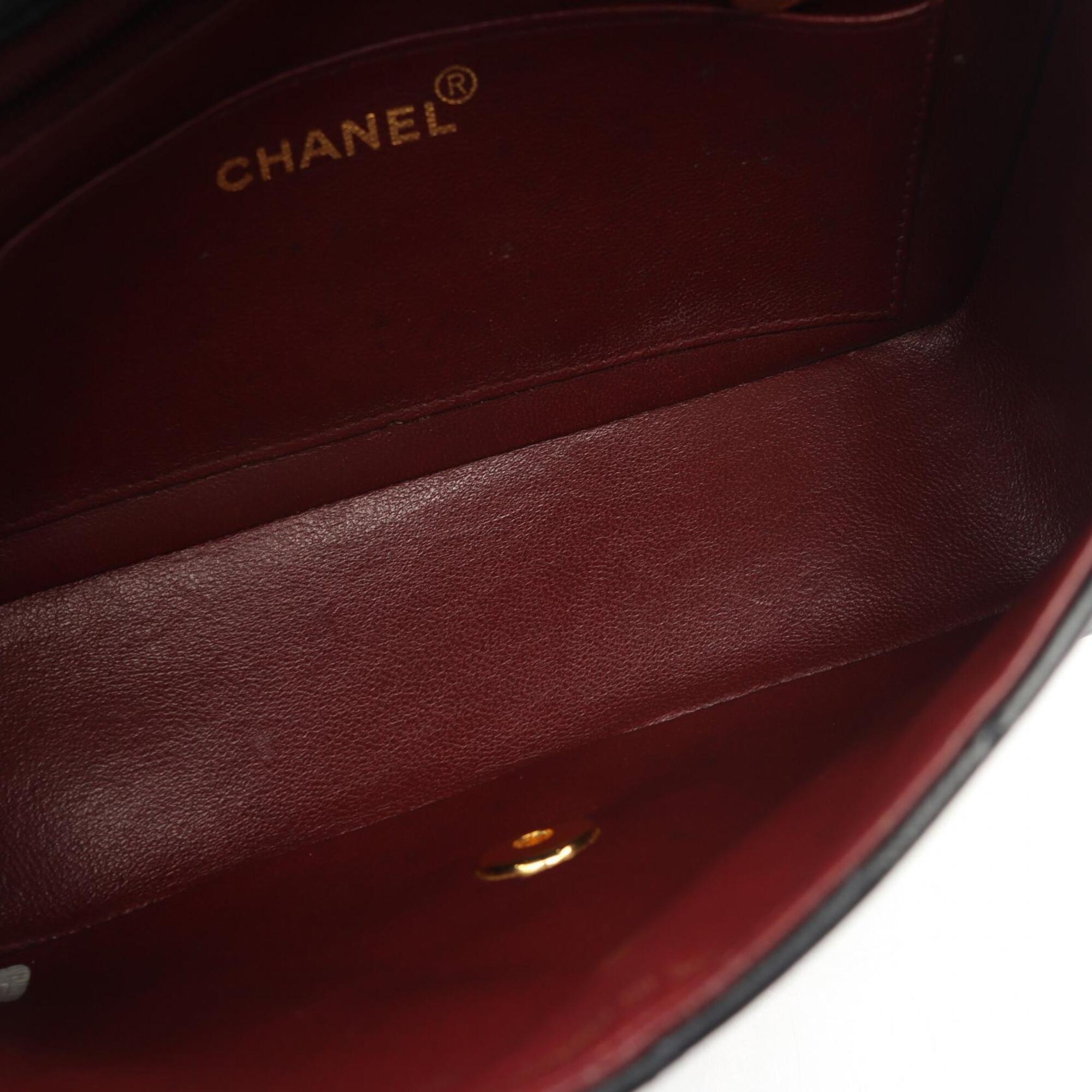 Chanel Black Handbag Shoulder Bag (Pre-Owned)