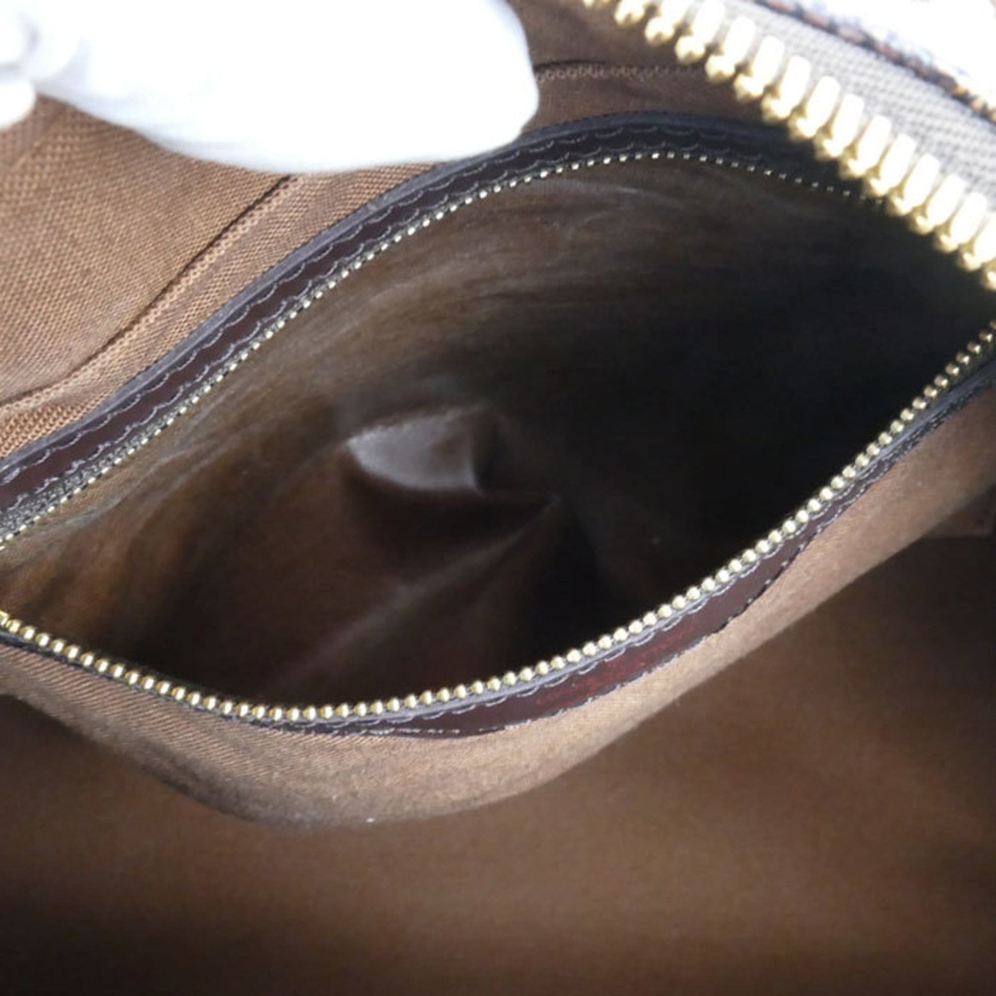 Louis Vuitton Damier Canvas Damier Canvas Handbag (Pre-Owned)
