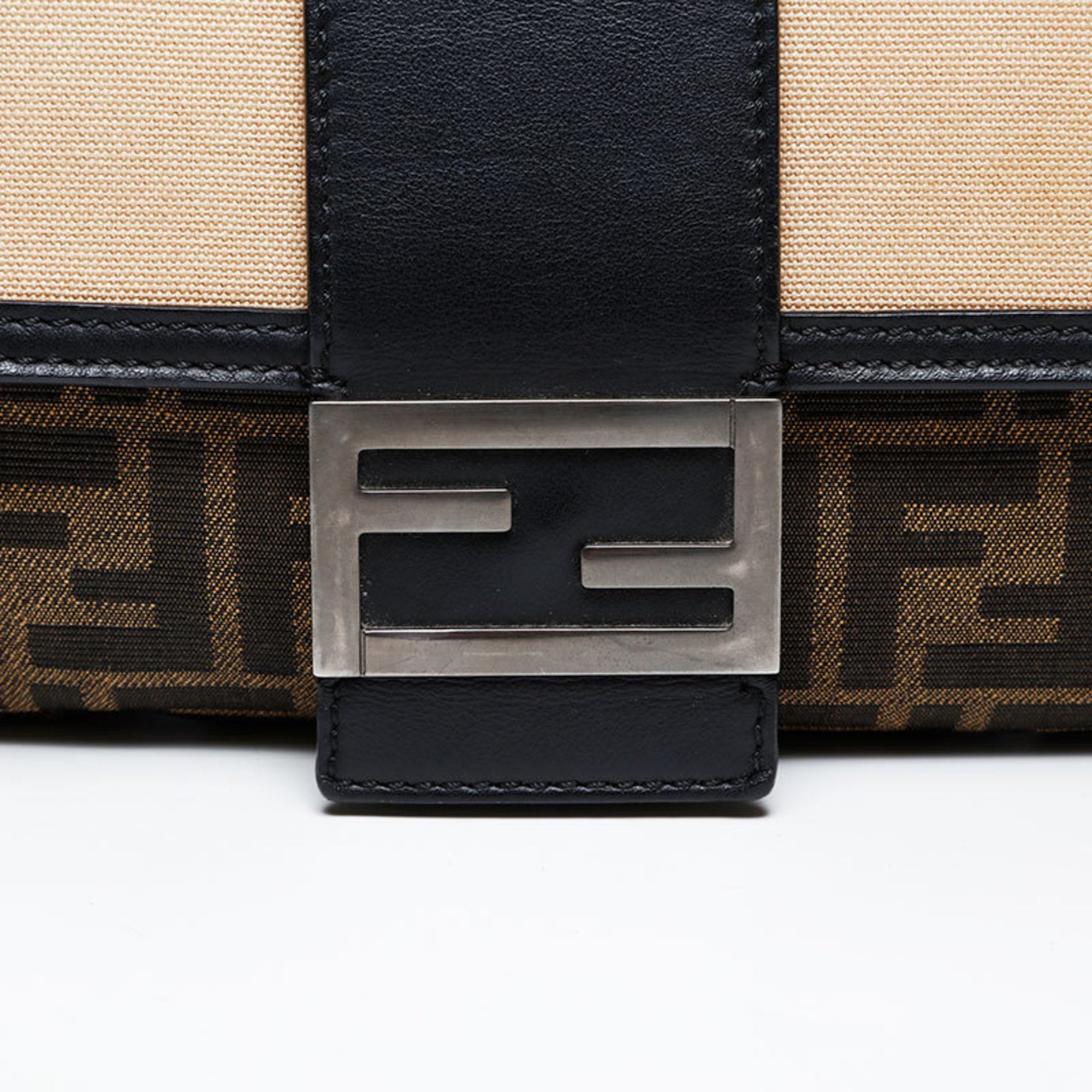 Fendi Zucca Brown Shoulder Bag (Pre-Owned)