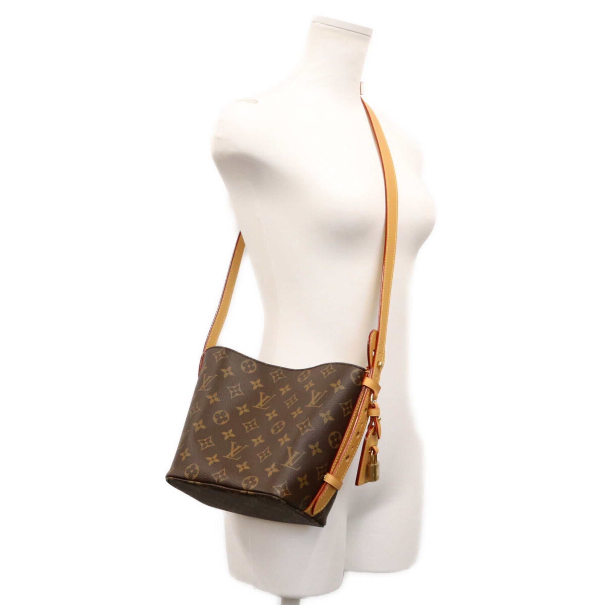 Louis Vuitton Brown Monogram Shoulder Bag (Pre-Owned)