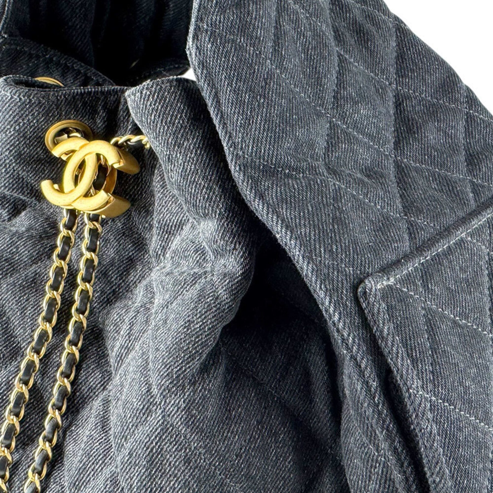 Chanel Black Denim Shoulder Bag (Pre-Owned)