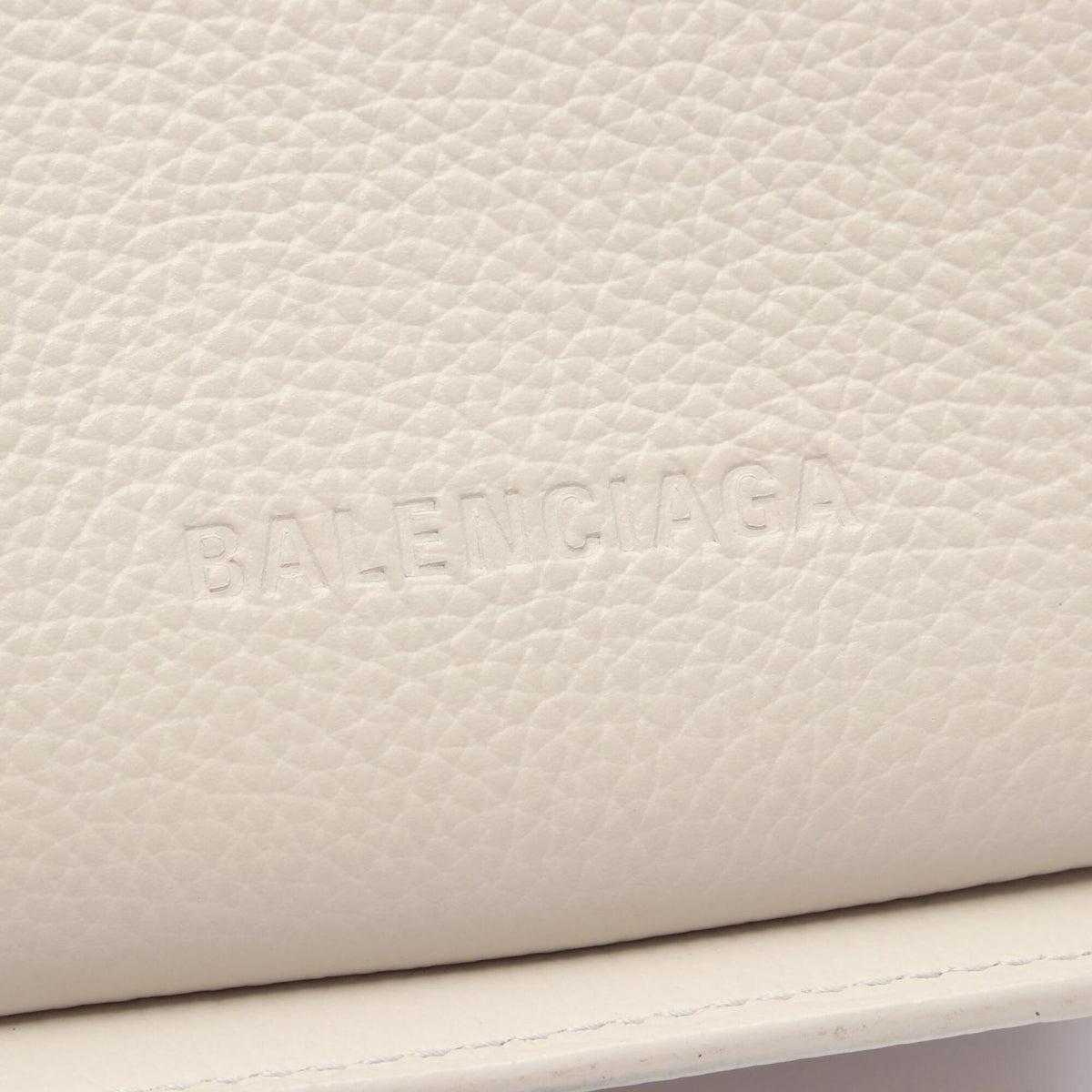 Balenciaga White Leather Handbag (Pre-Owned)