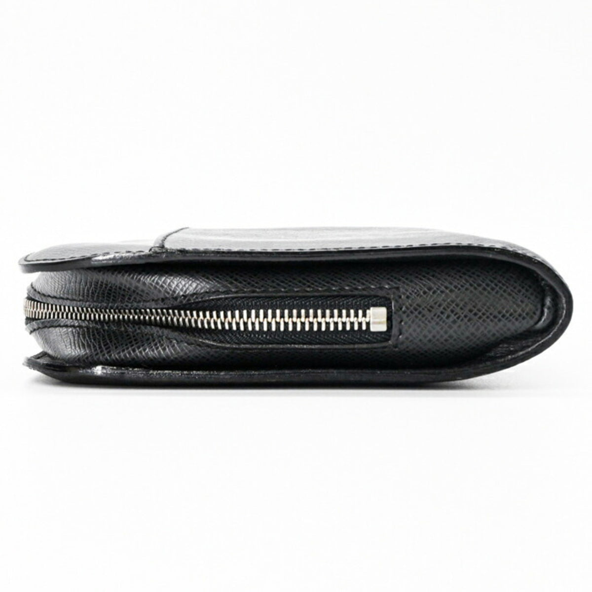 Louis Vuitton Ardoise Black Taiga Leather Clutch Bag (Pre-Owned)