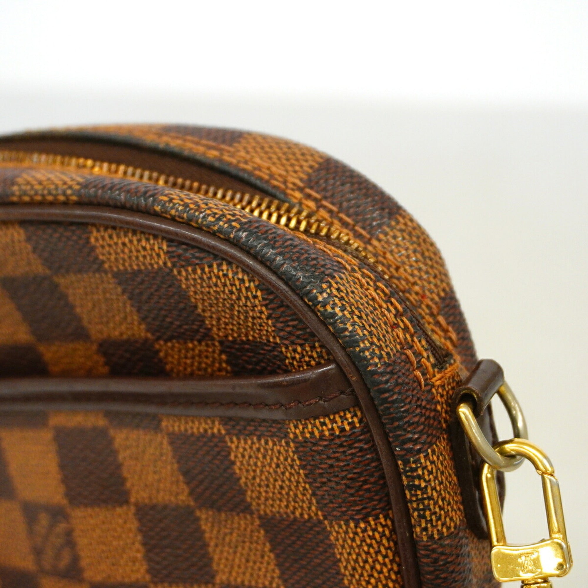 Louis Vuitton Ebene Shoulder Bag (Pre-Owned)