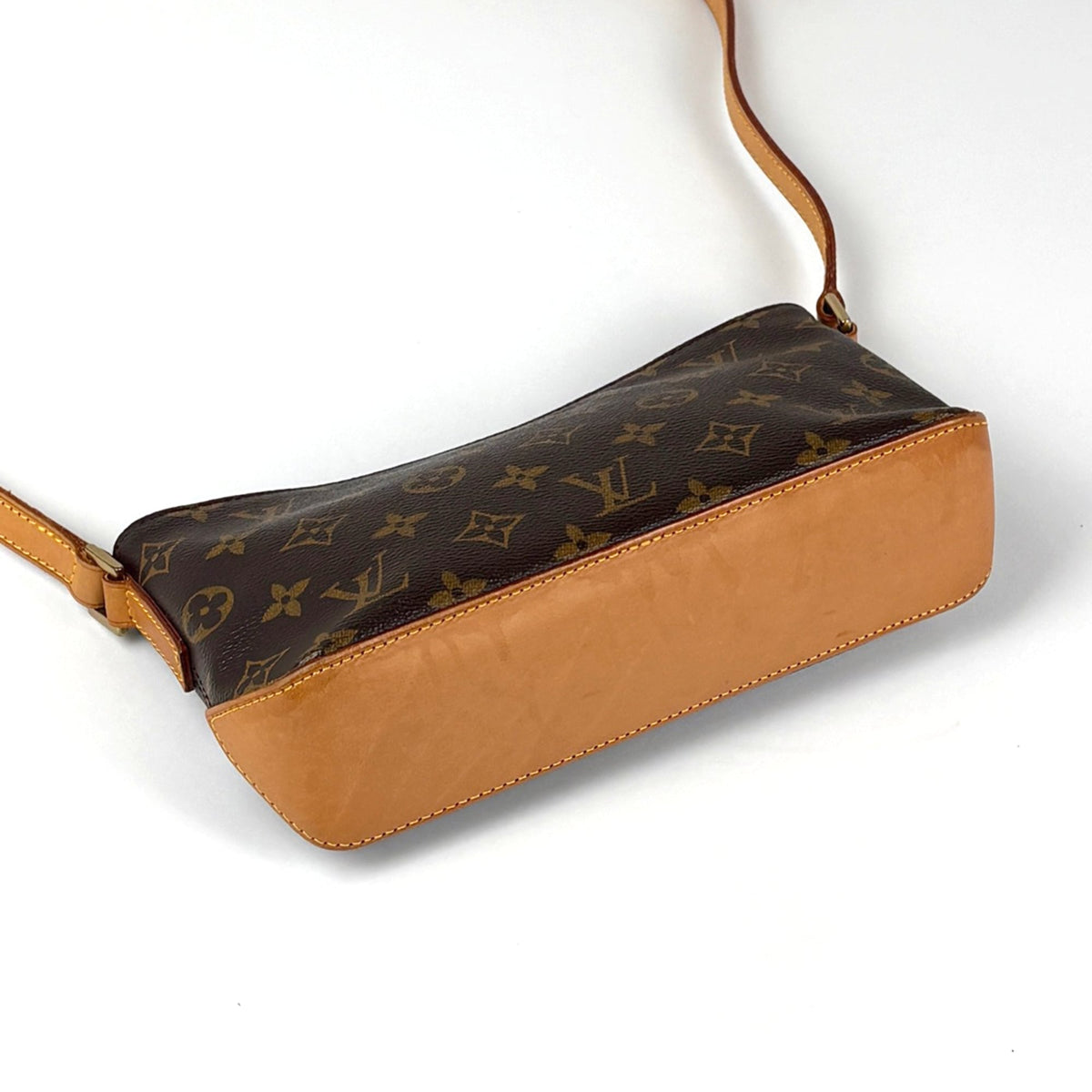 Louis Vuitton Brown Monogram Monogram Pochette Shoulder Bag (Pre-Owned)